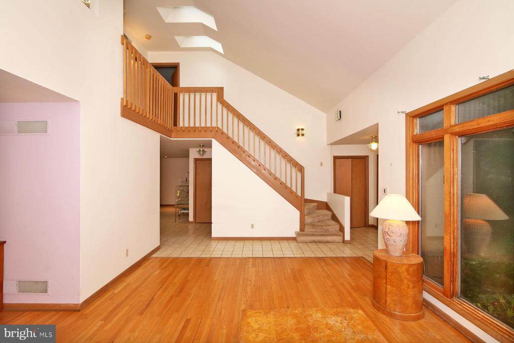 875 VERDEN DRIVE