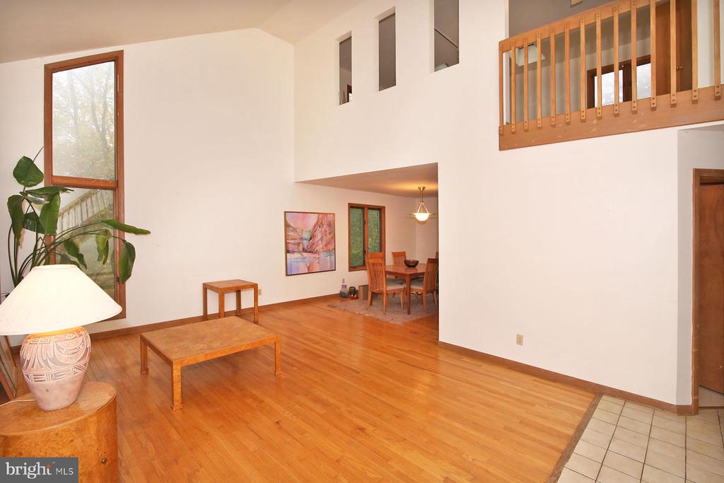 875 VERDEN DRIVE