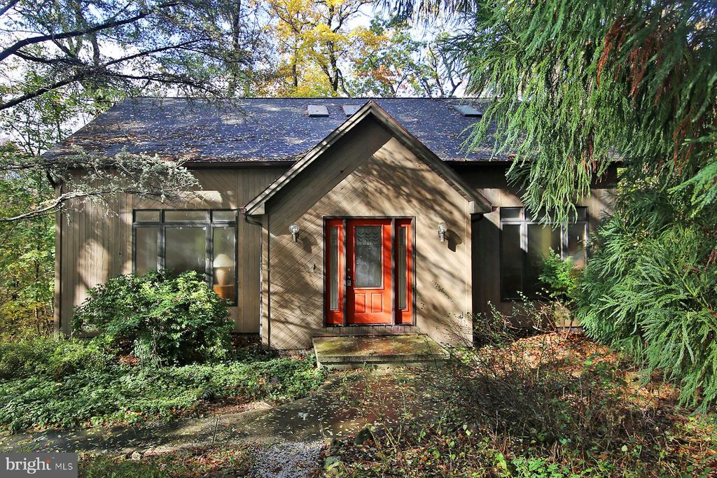 875 VERDEN DRIVE