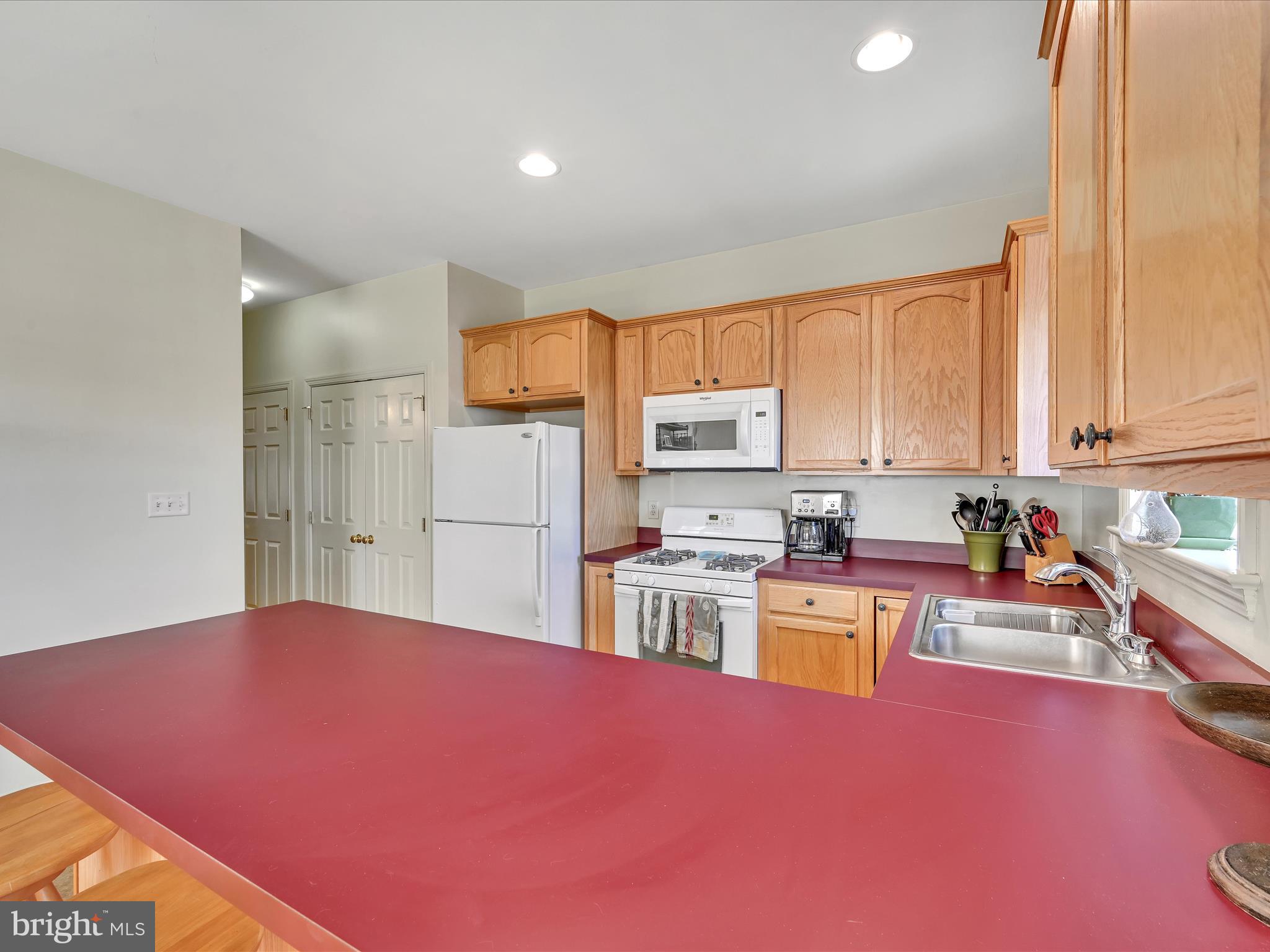 5 S Village Cir