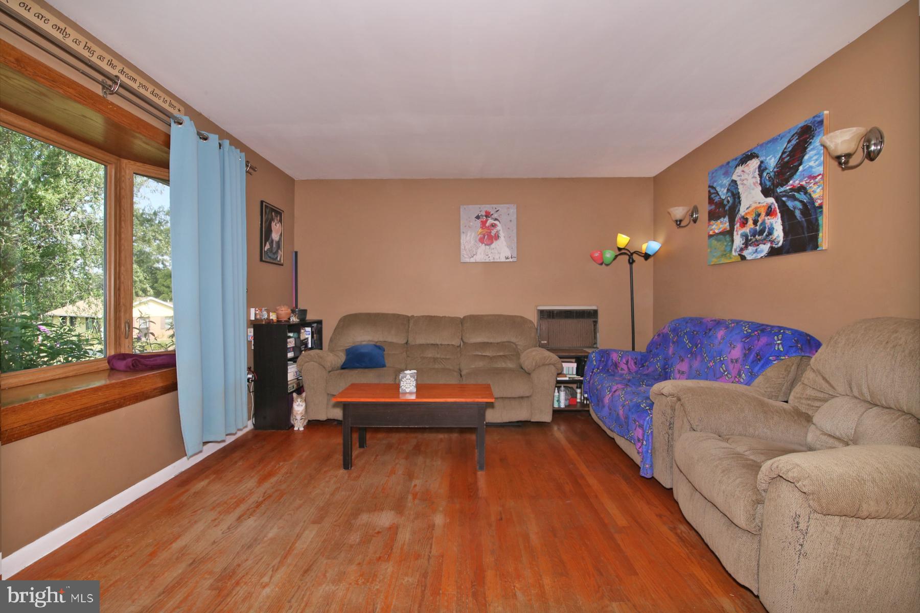 3 Edgemore Dr