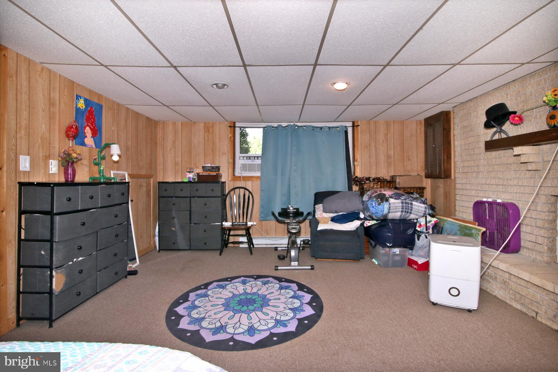 3 Edgemore Dr