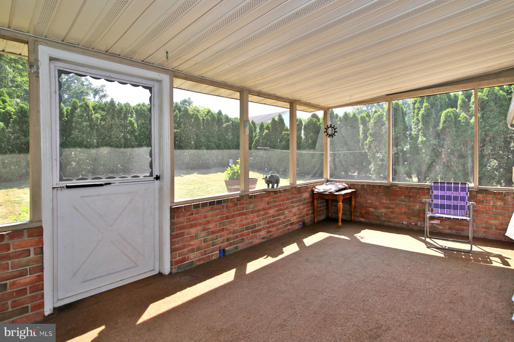 3 Edgemore Dr