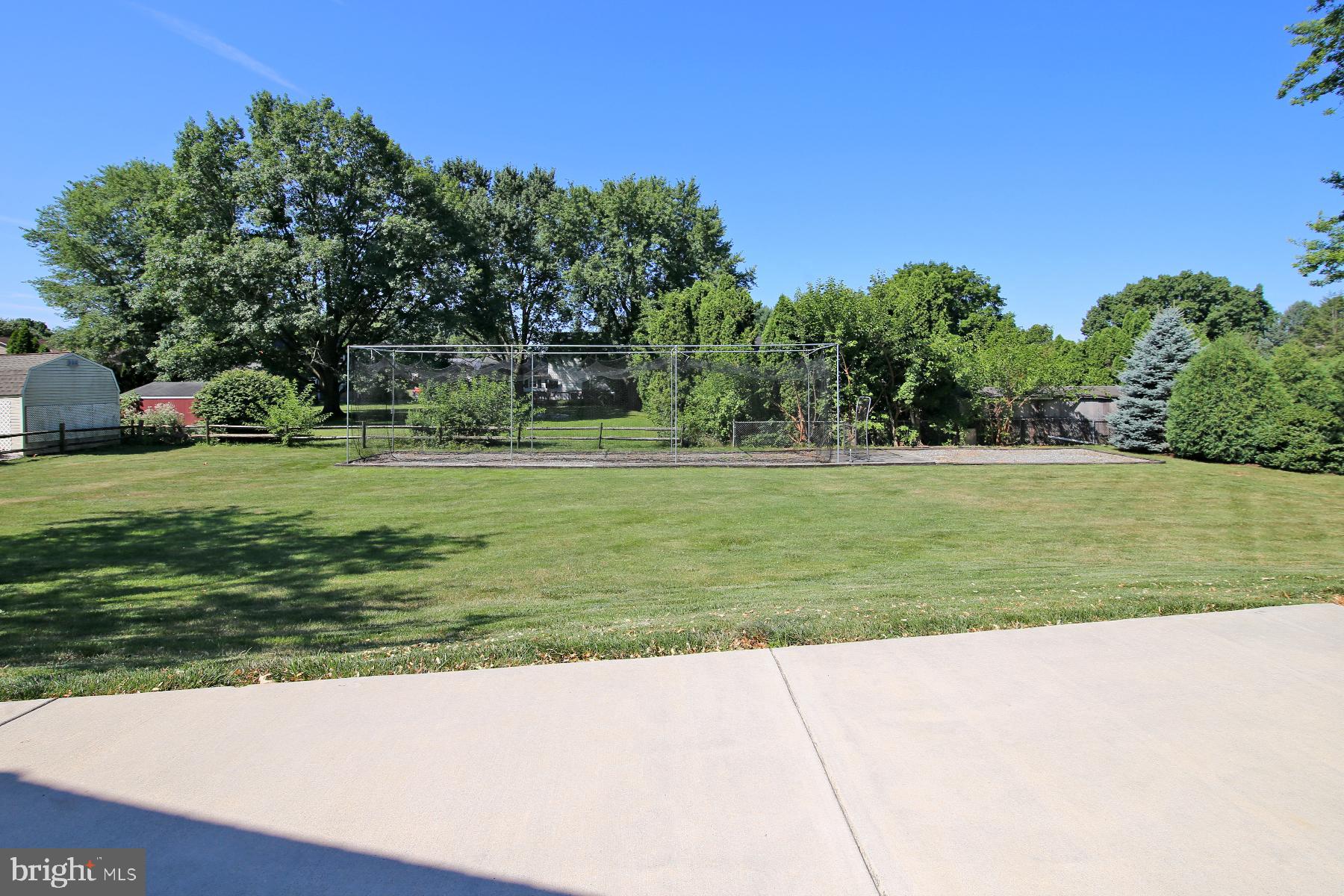1174 W Main St