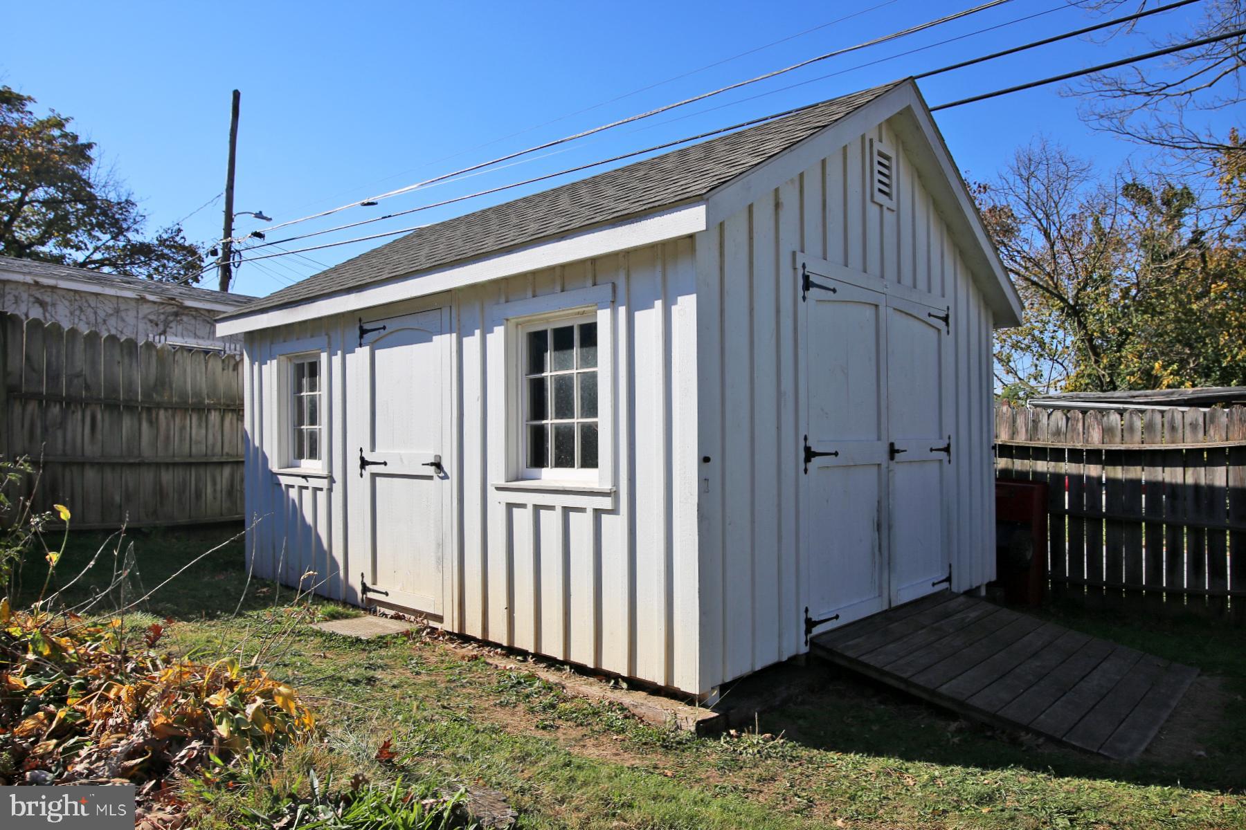 126 N Maple St