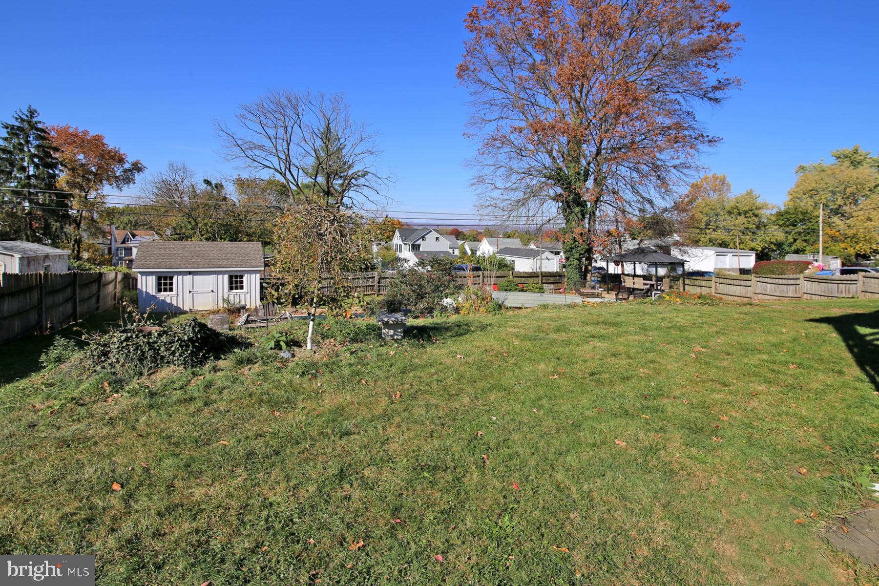 126 N Maple St