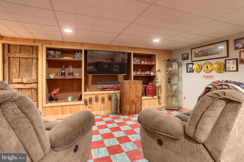 3 Pfautz Ave