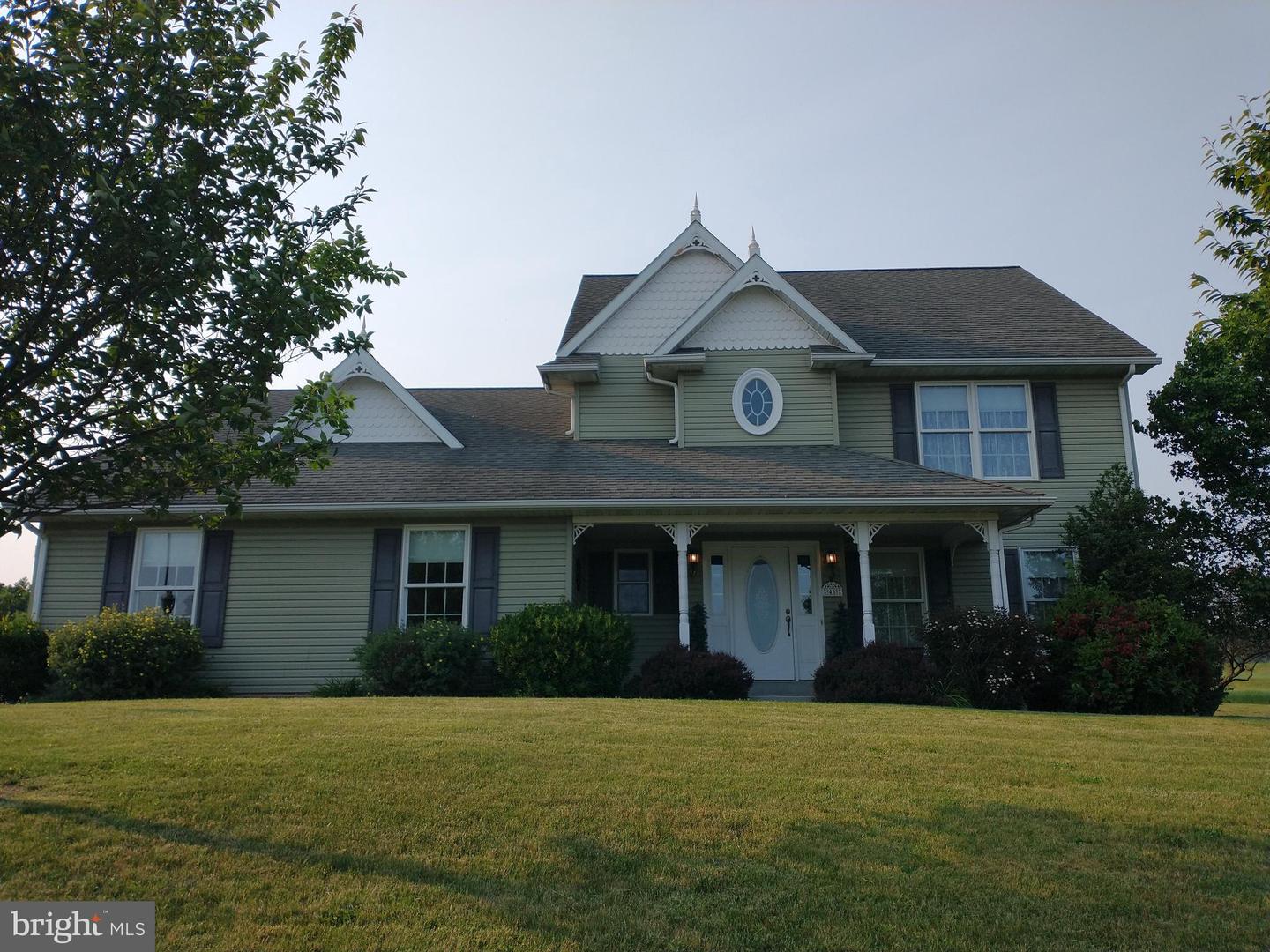 46 Tree Line Ave