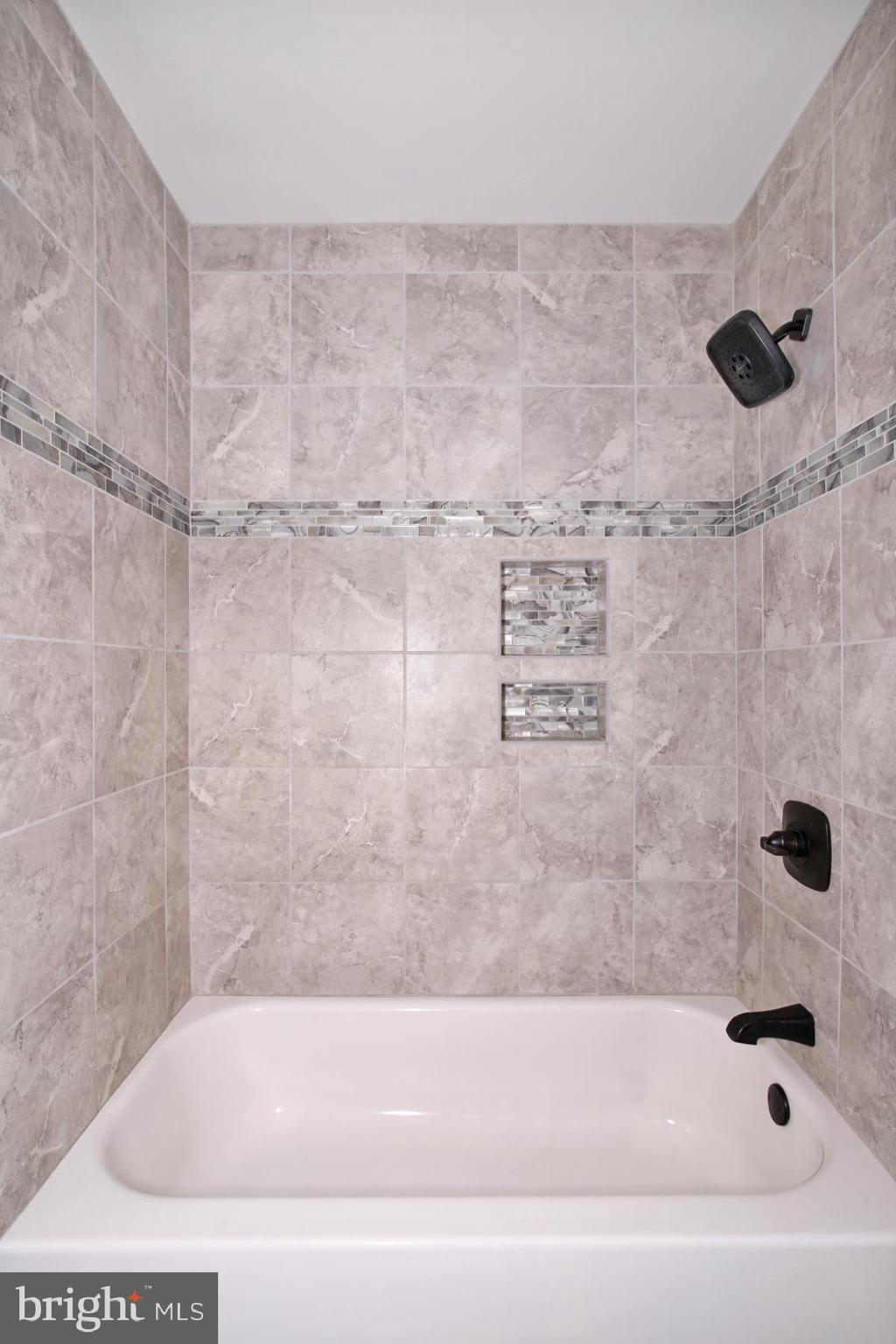 87 Walden Rd