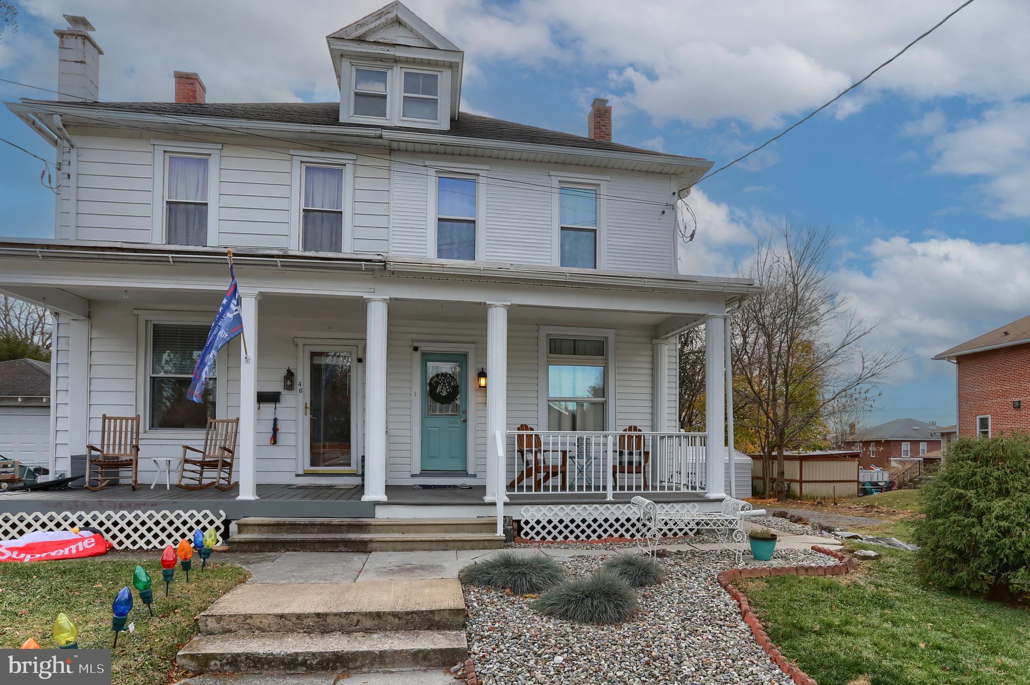 44 E Locust St