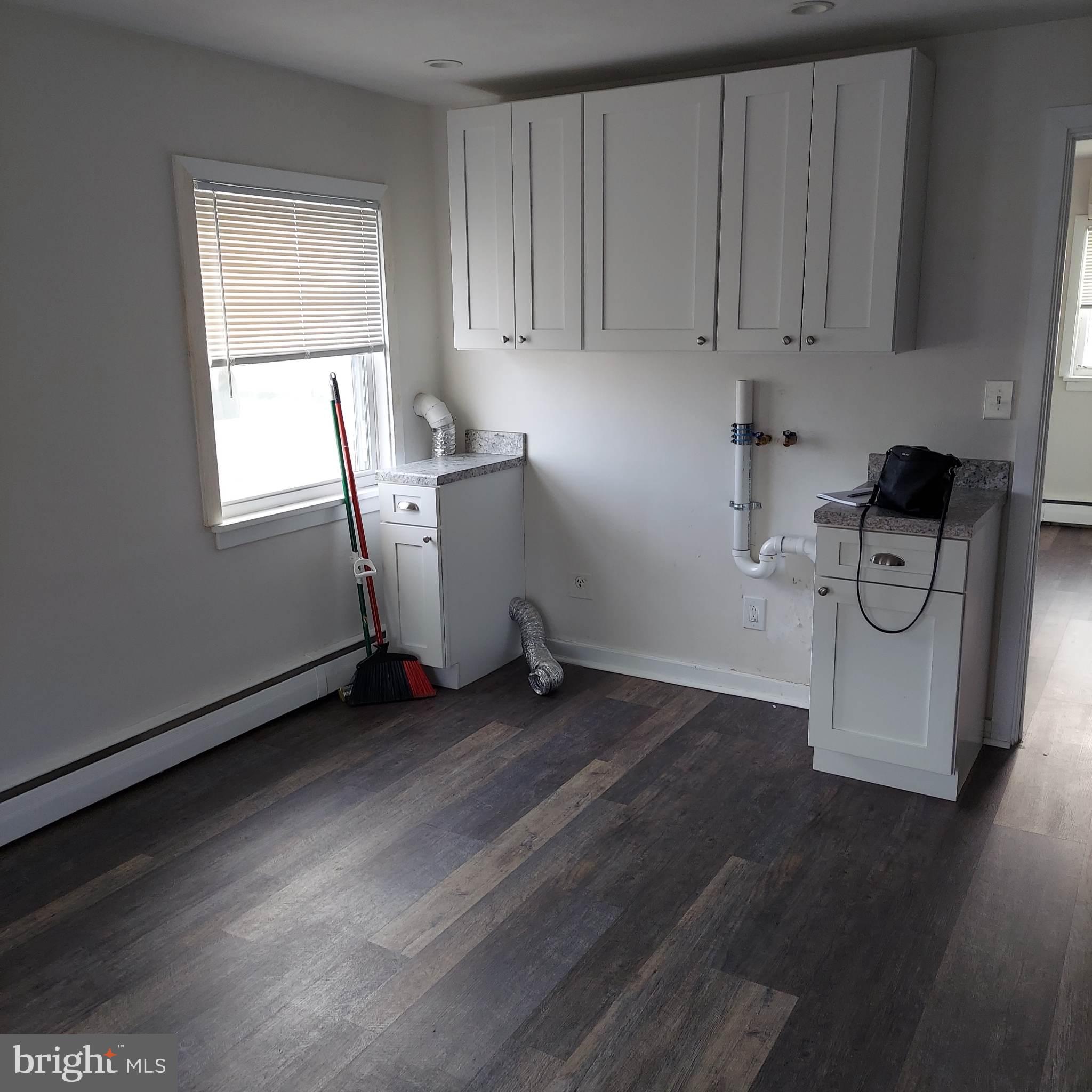 1220 King St