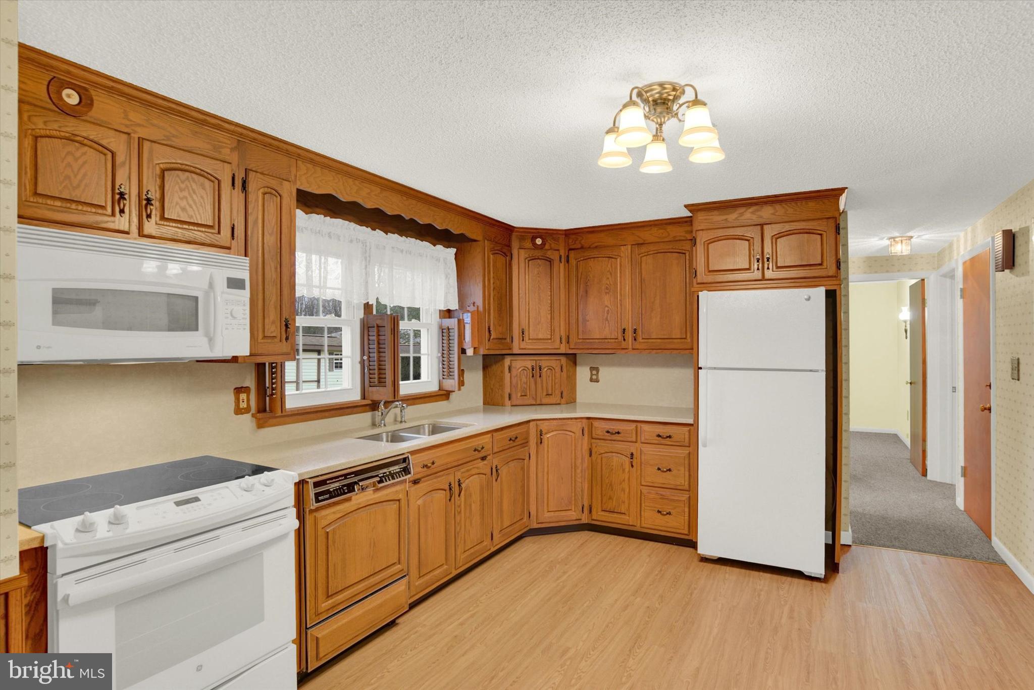812 Cedar Crest Dr