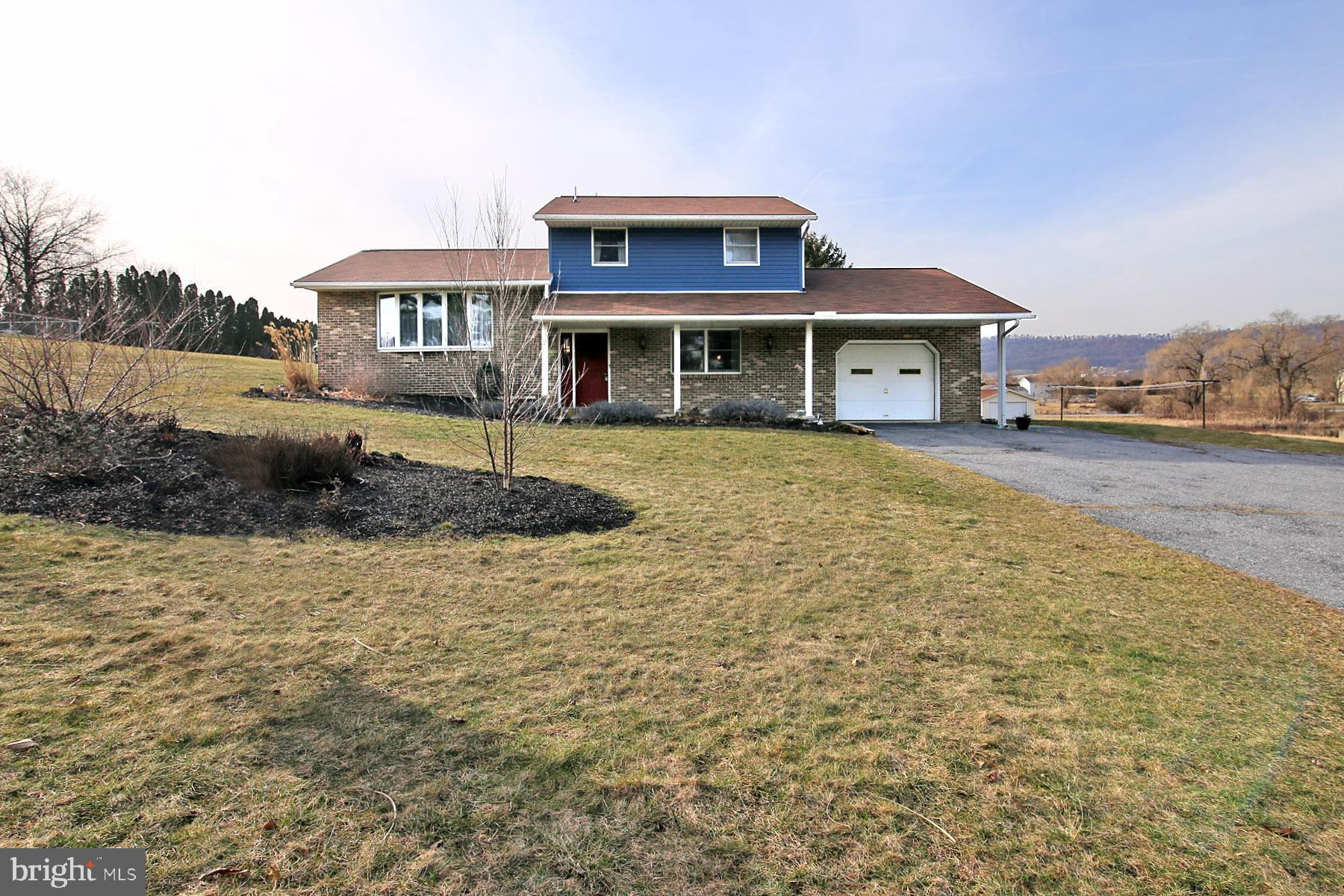 593 Blue Mountain Rd