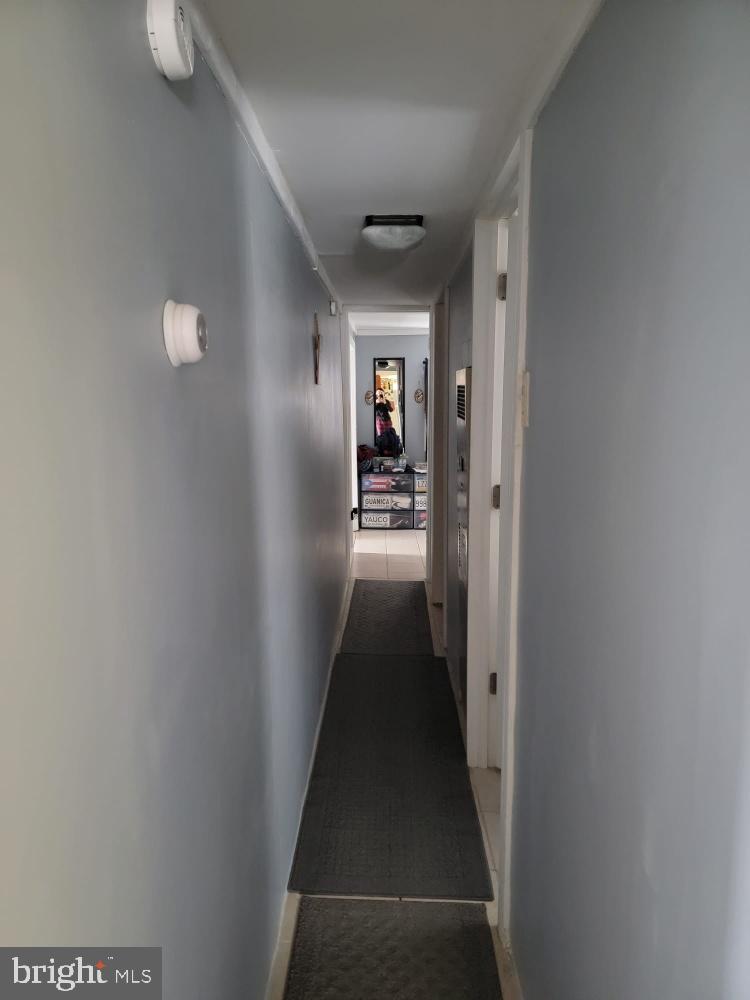 9-R Shellie St