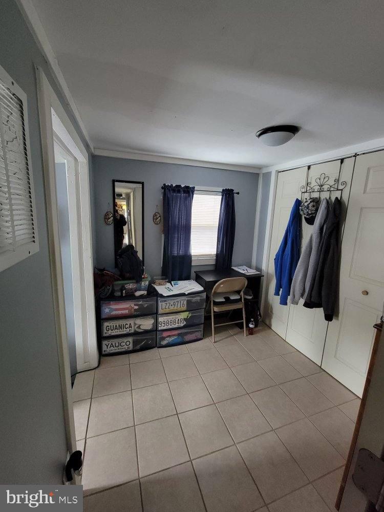 9-R Shellie St