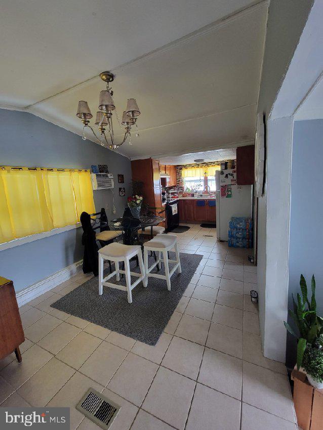 9-R Shellie St