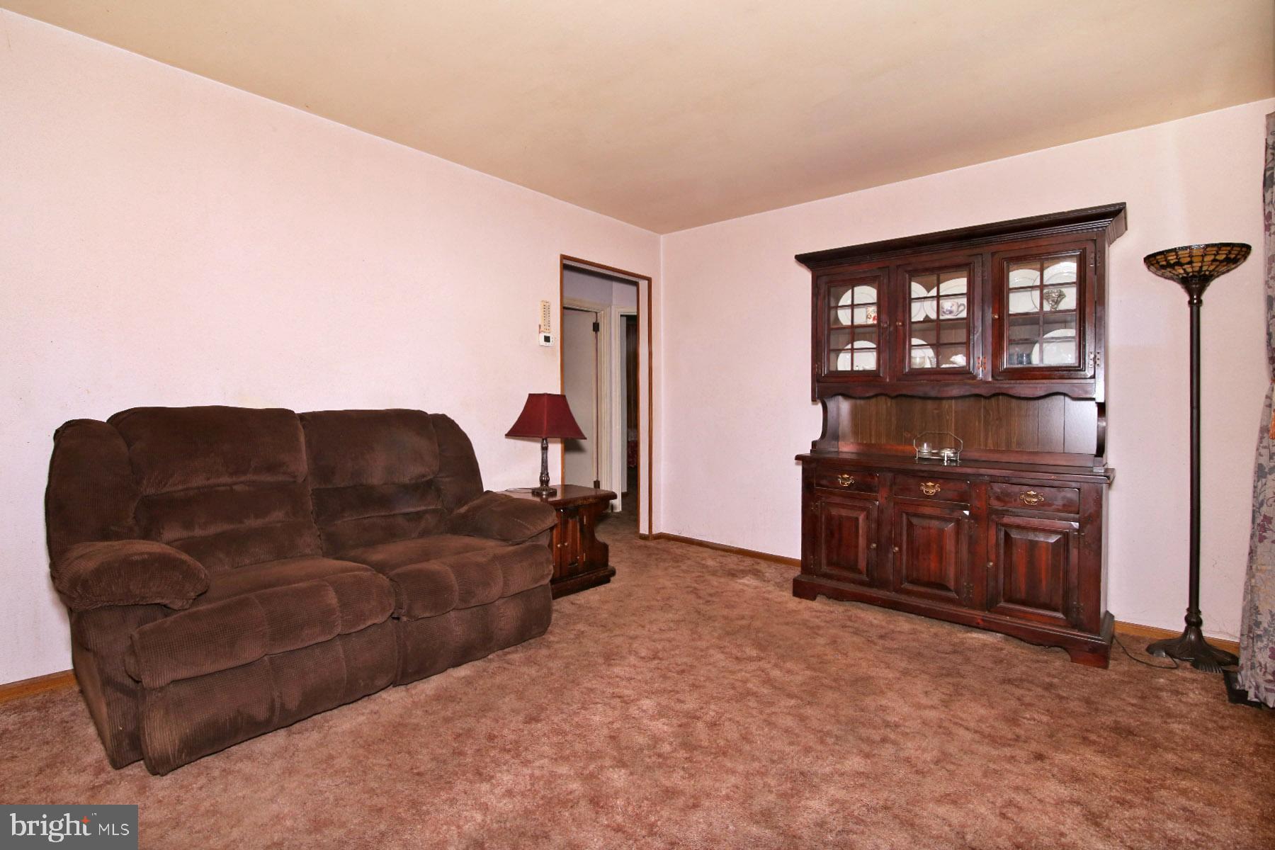 563 S 5th Ave