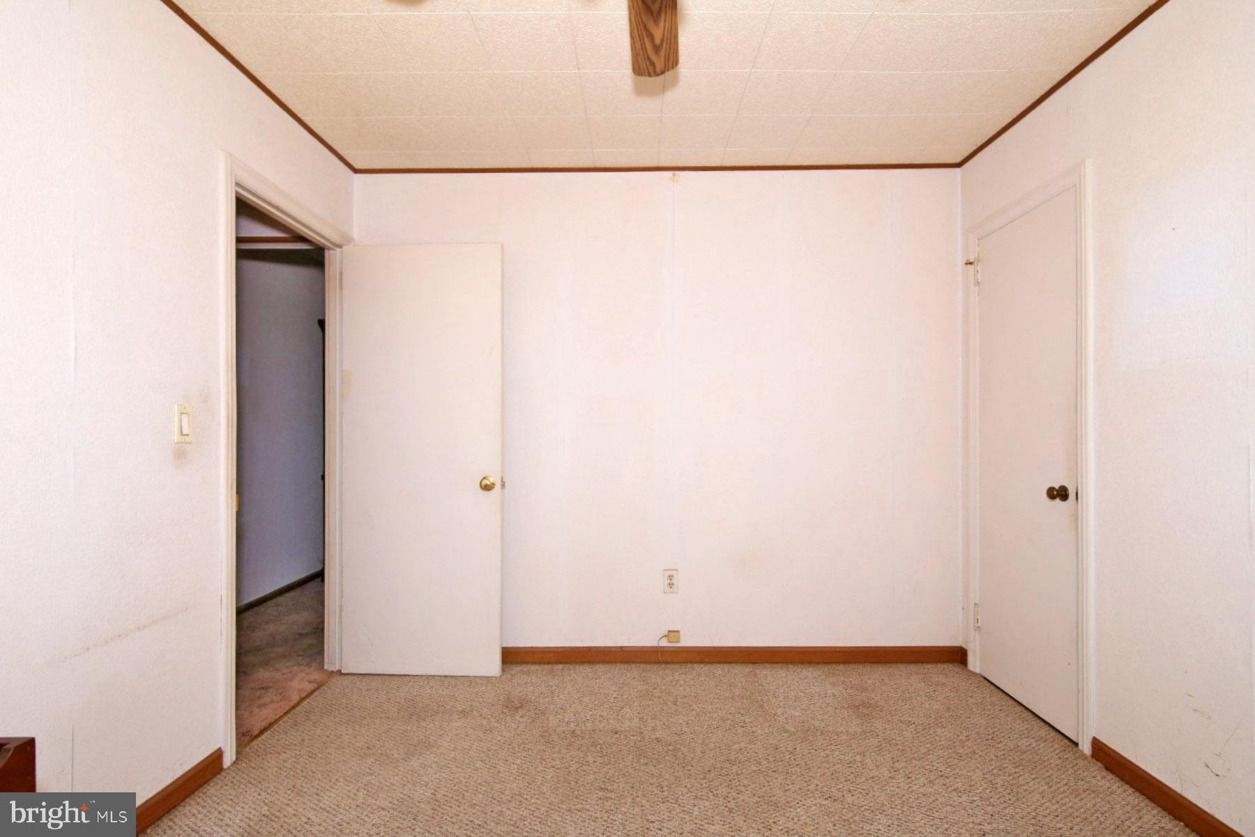 563 S 5th Ave