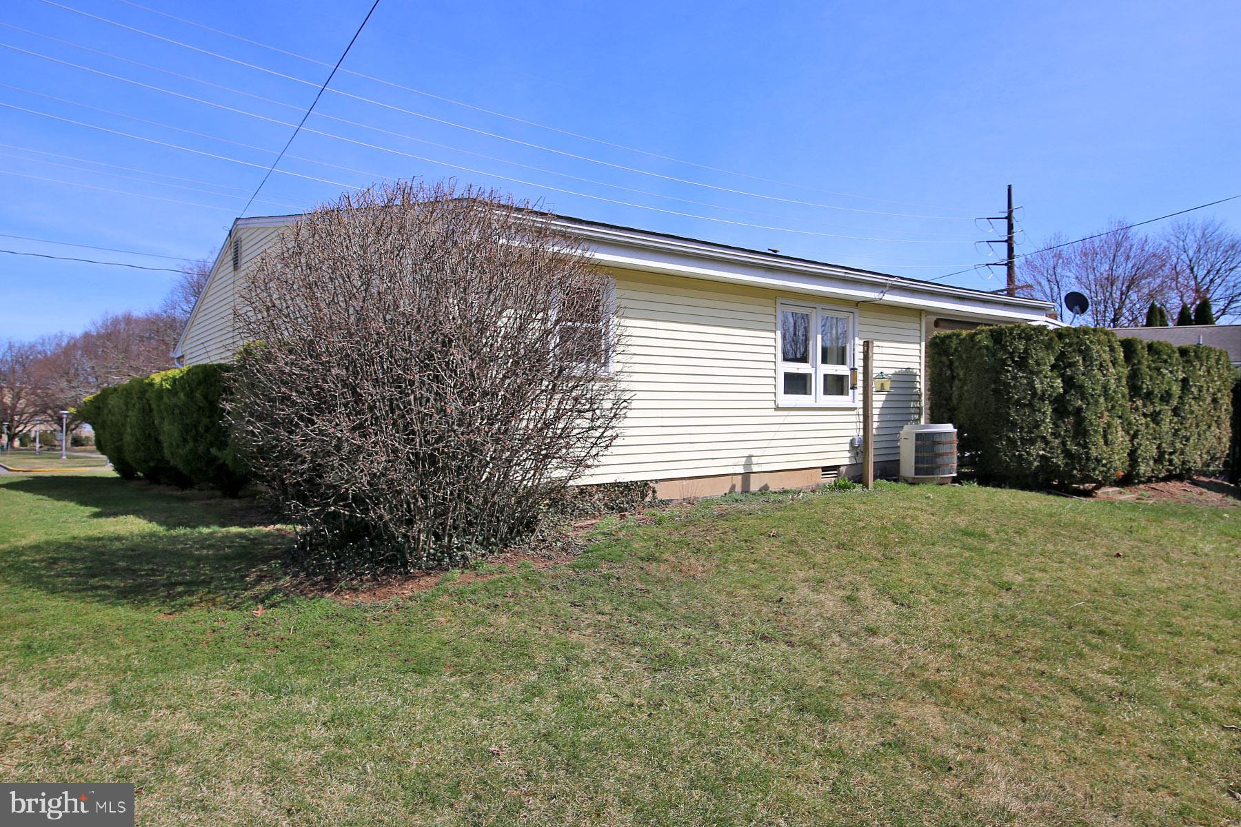 563 S 5th Ave