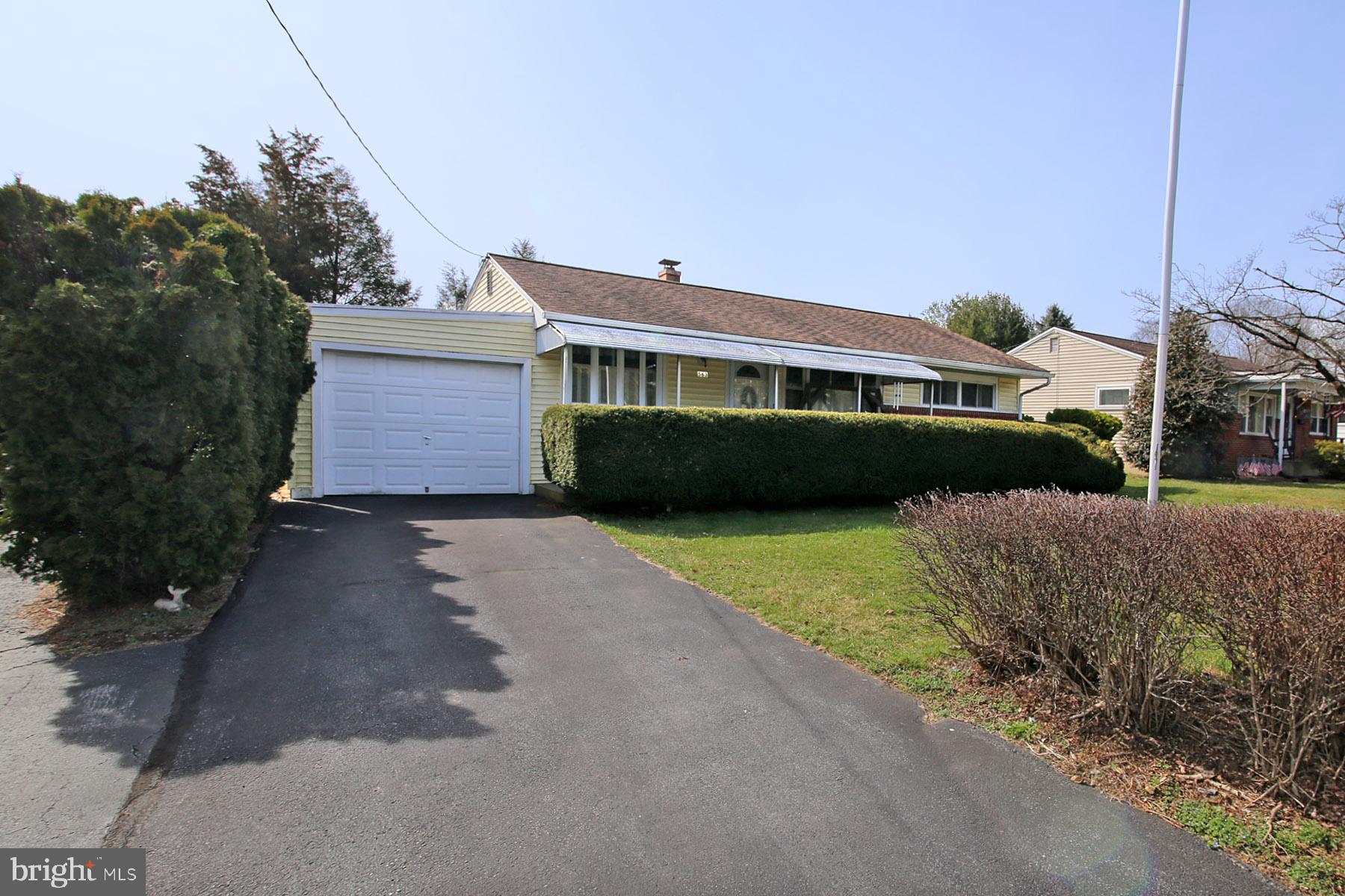 563 S 5th Ave