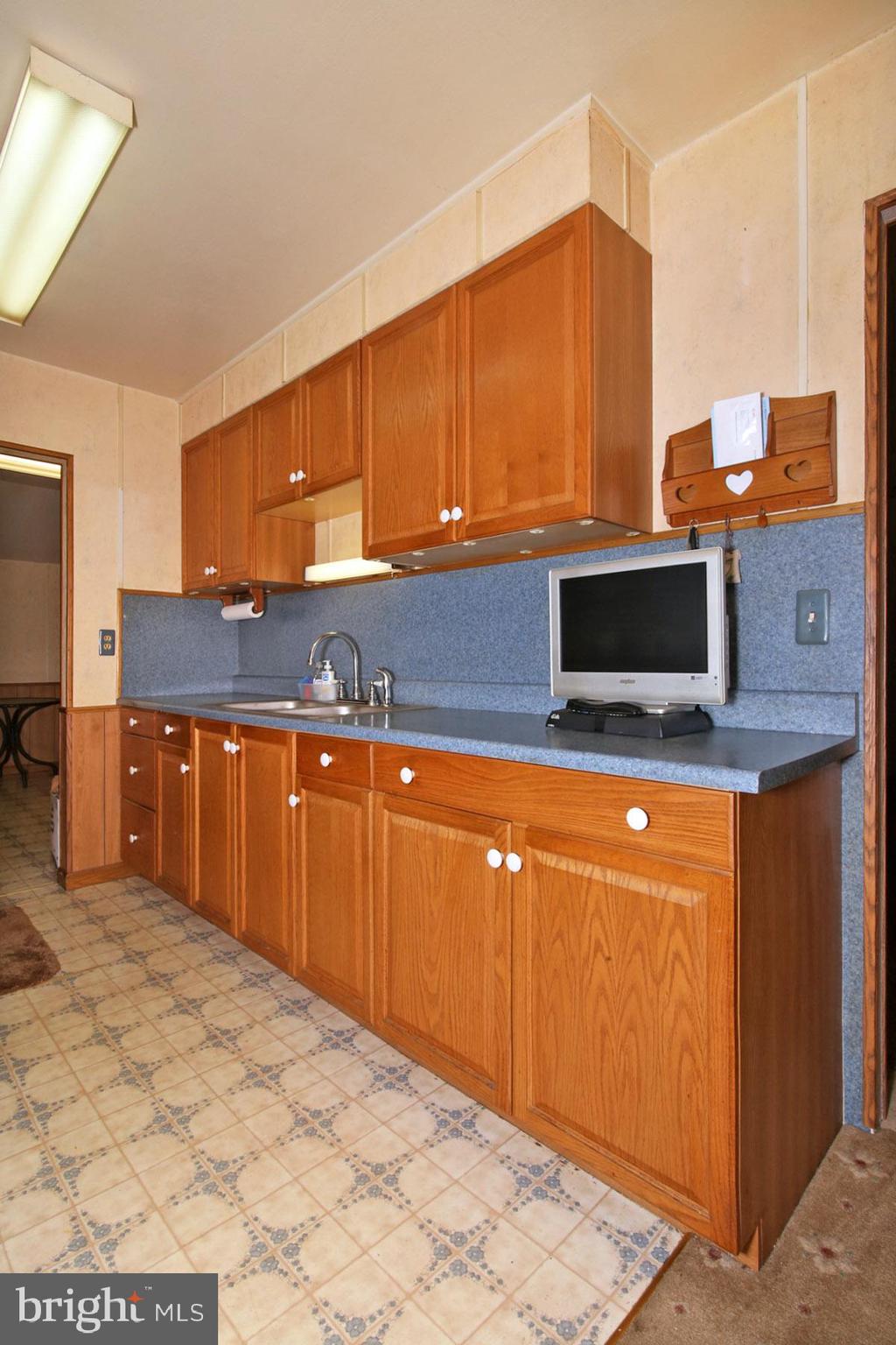 563 S 5th Ave