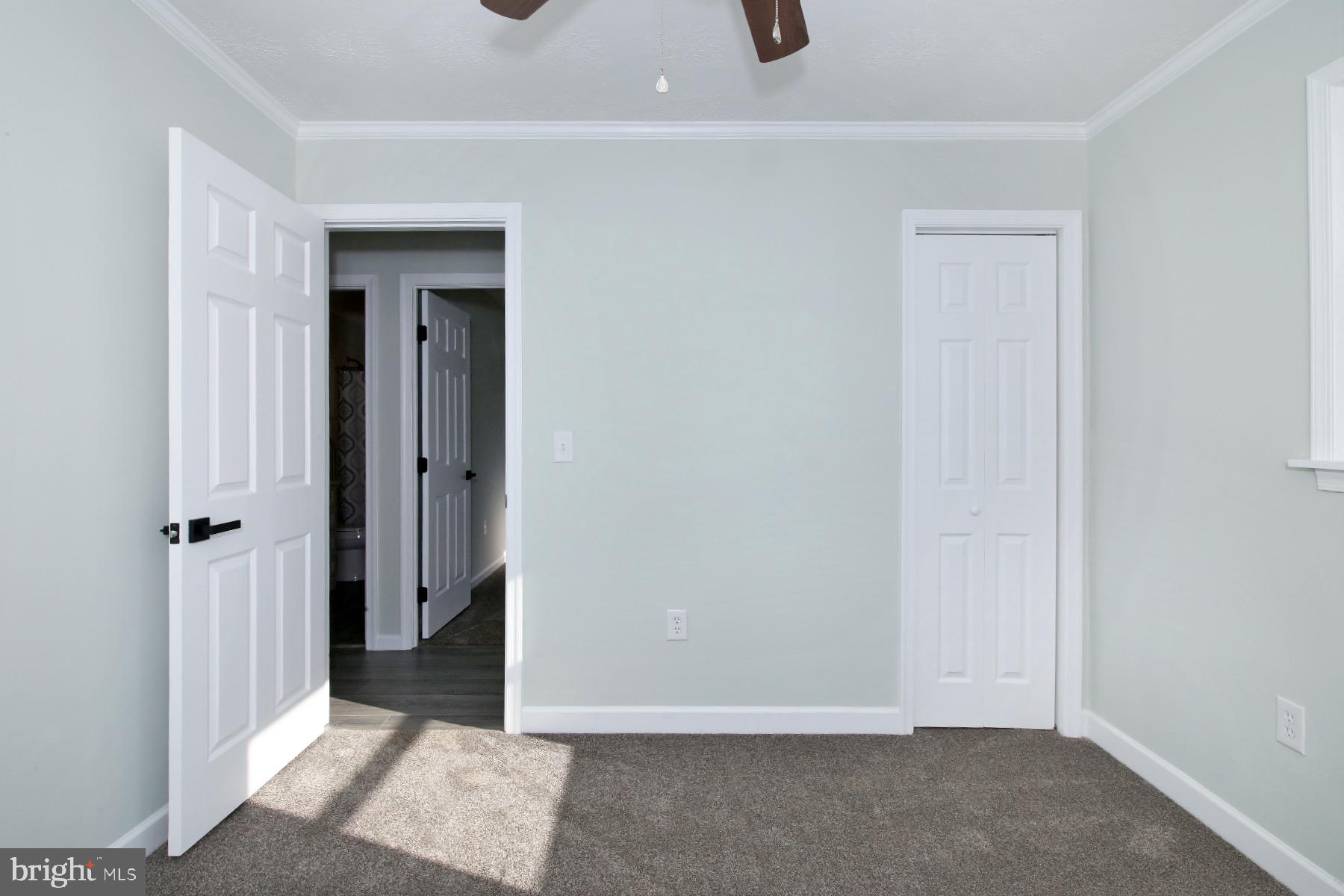 2175 Cloverfield Dr