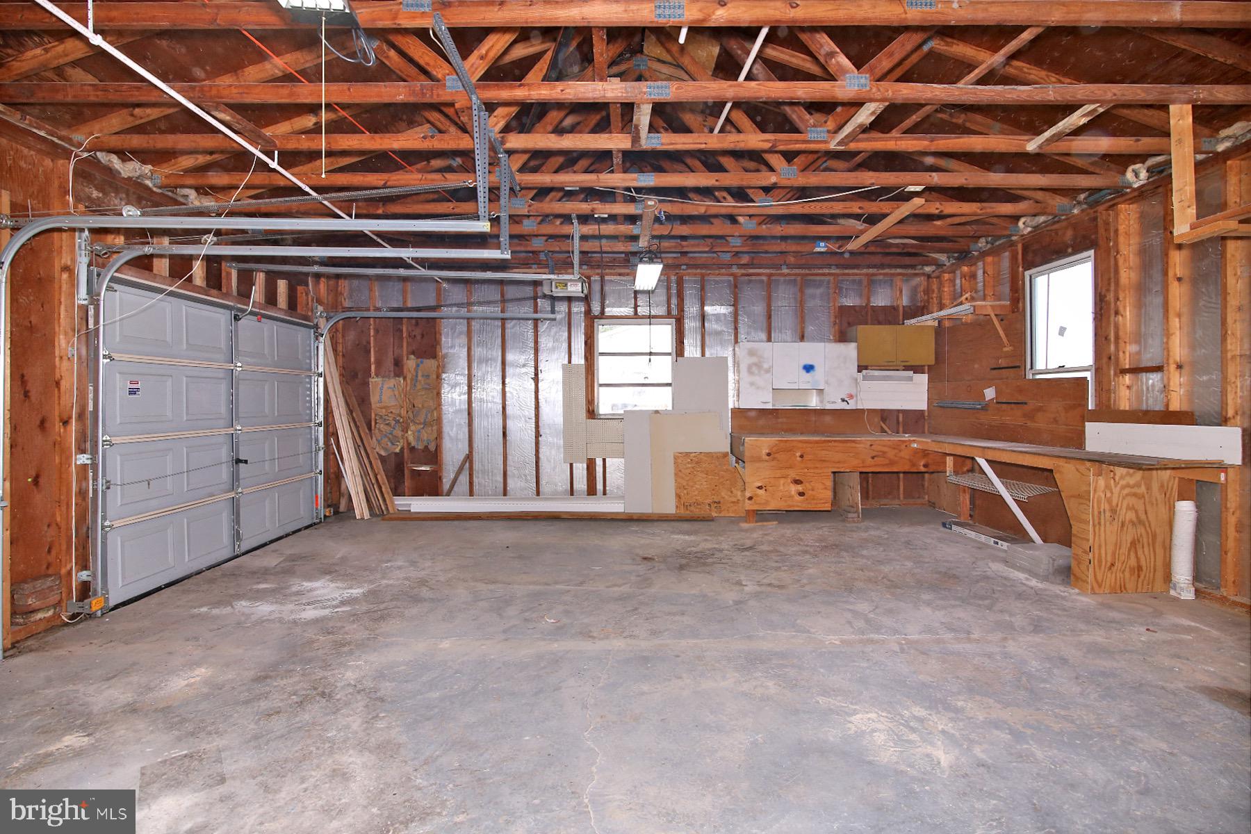 2175 Cloverfield Dr
