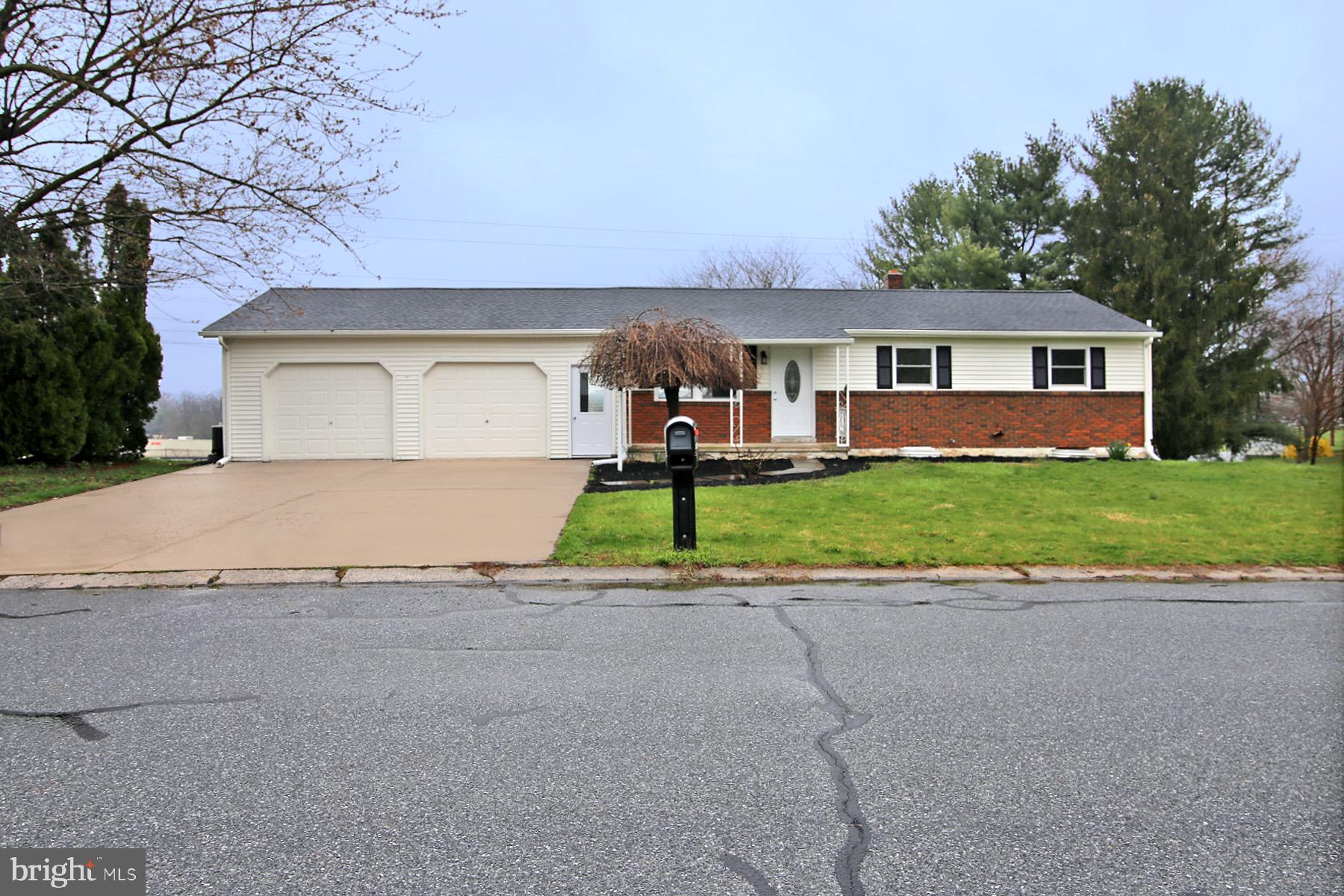 2175 Cloverfield Dr