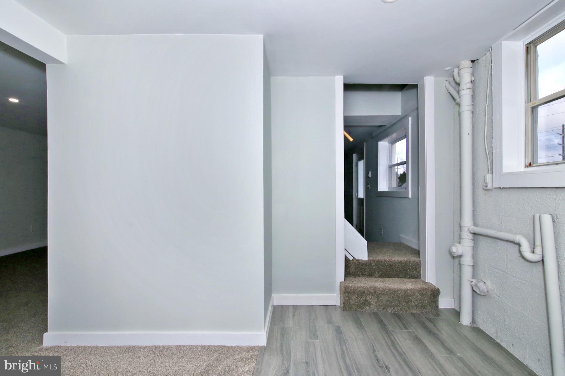 2175 Cloverfield Dr