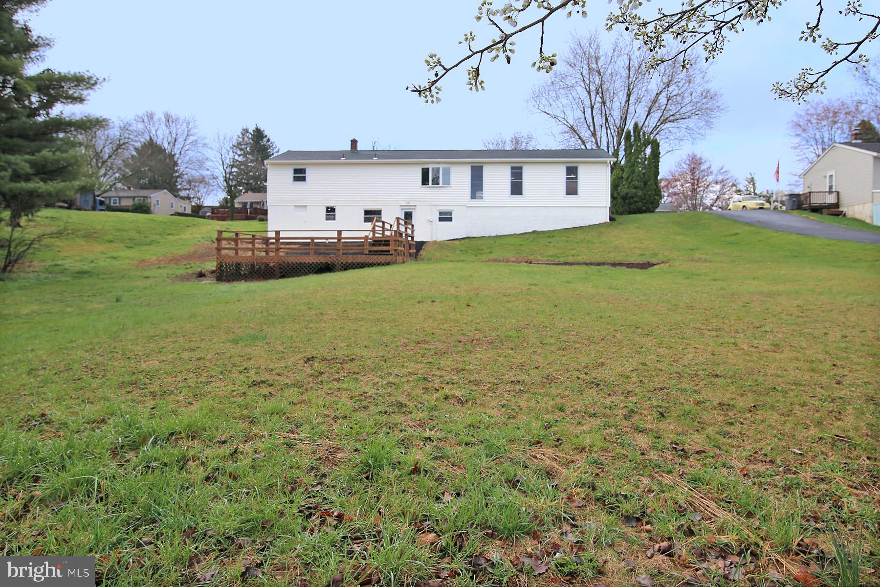 2175 Cloverfield Dr