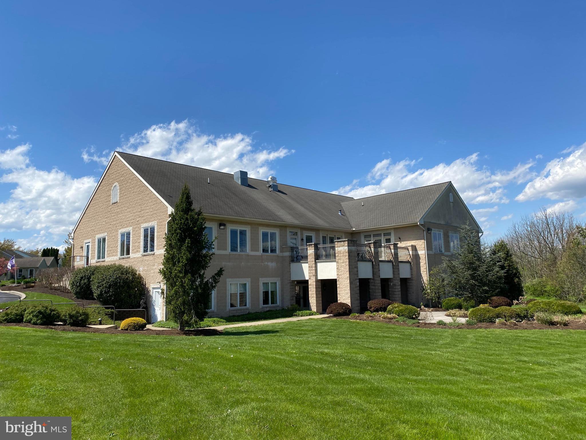 53 Arbor Dr