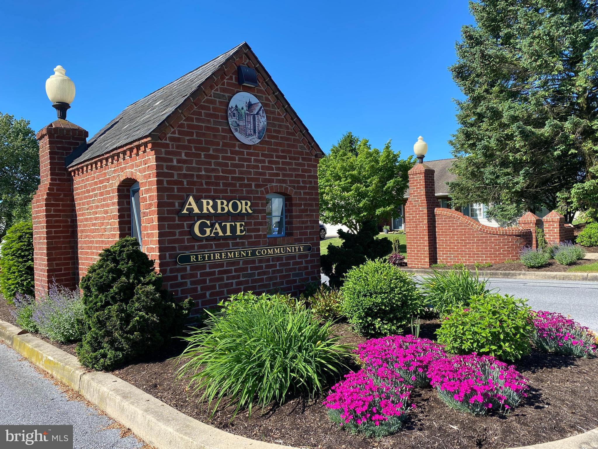 53 Arbor Dr