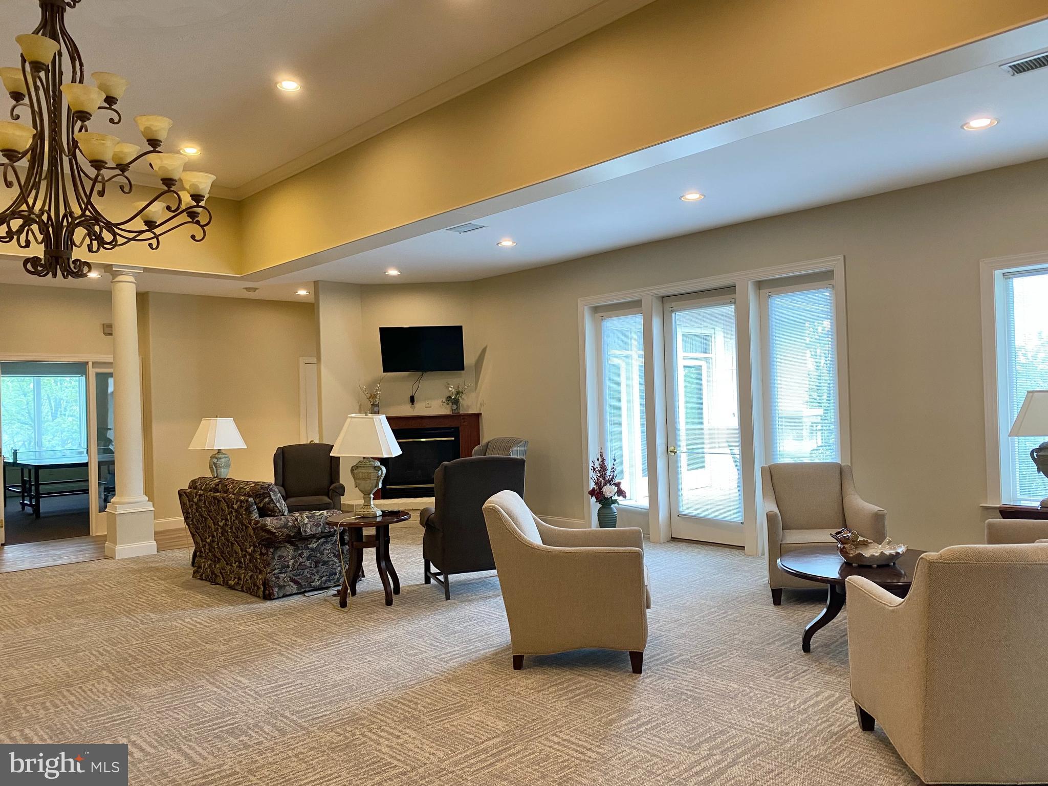 53 Arbor Dr
