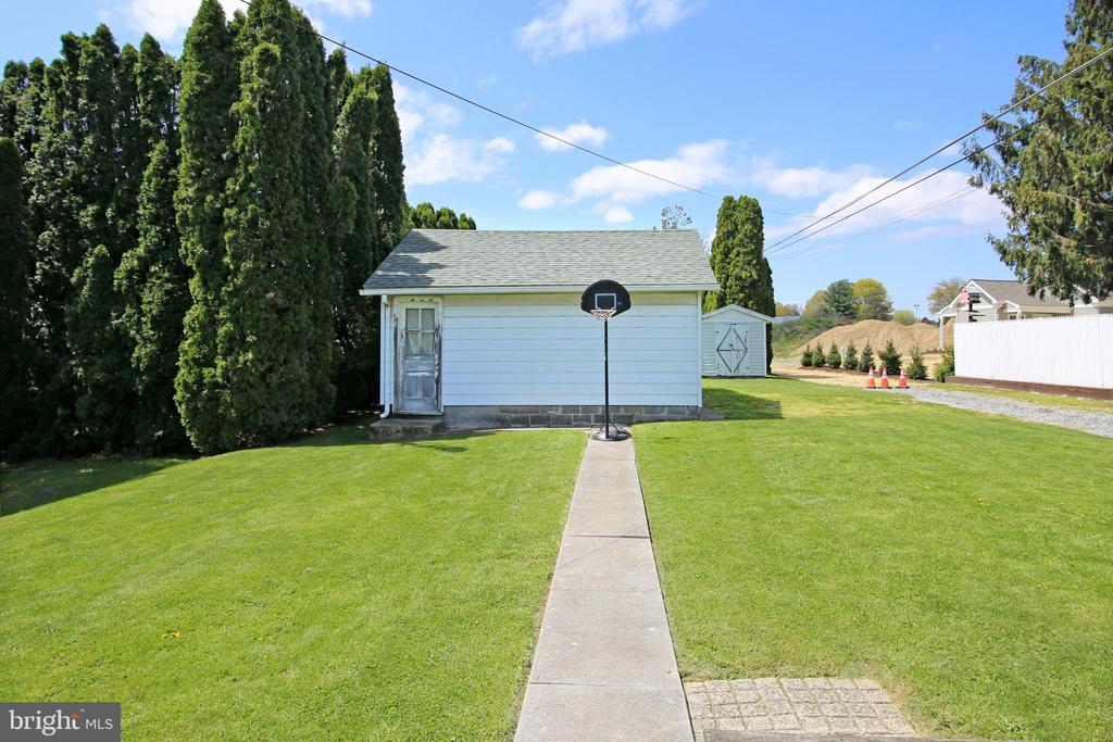 613 N 7th Ave