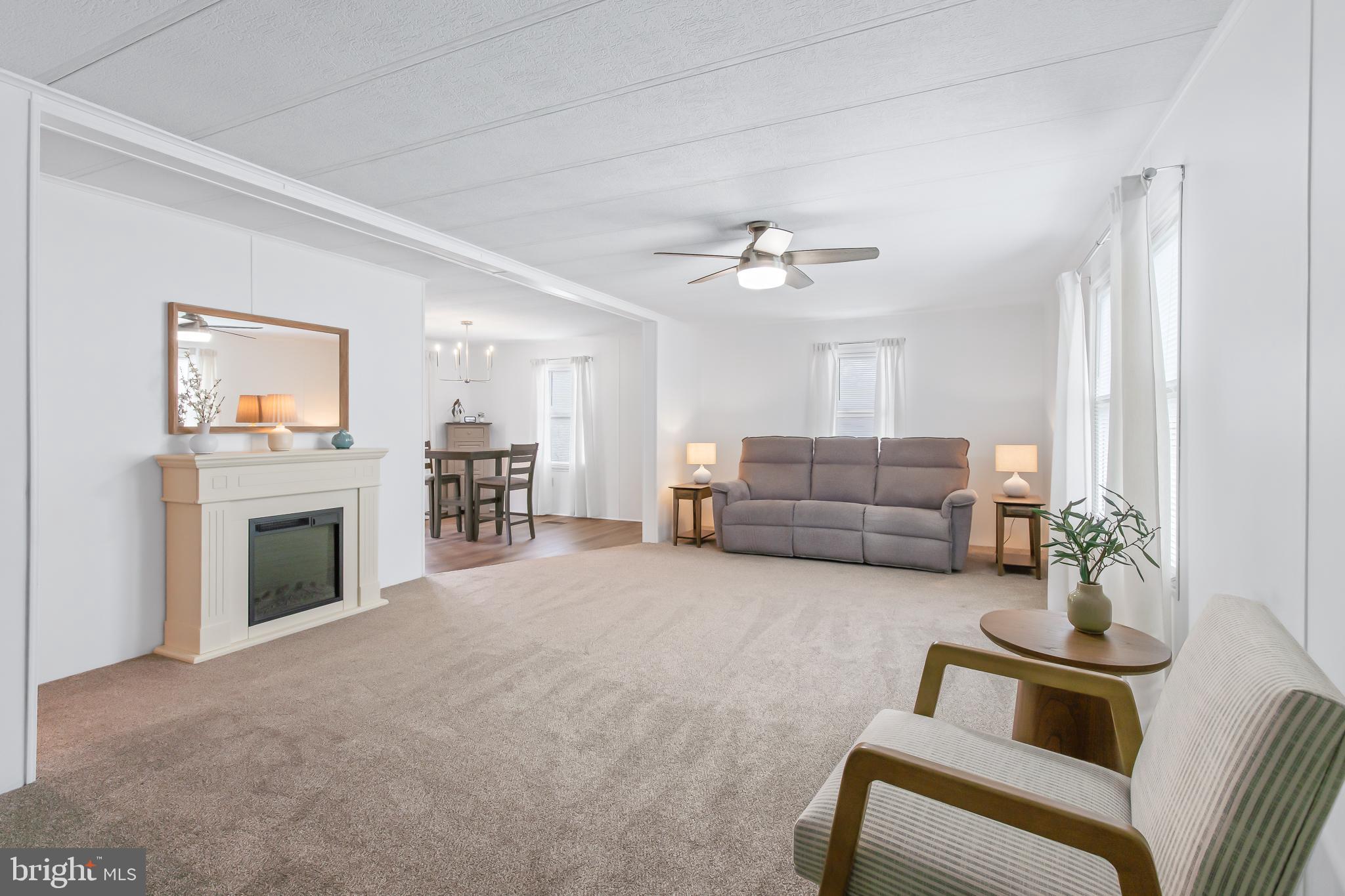 411 Maple Ave