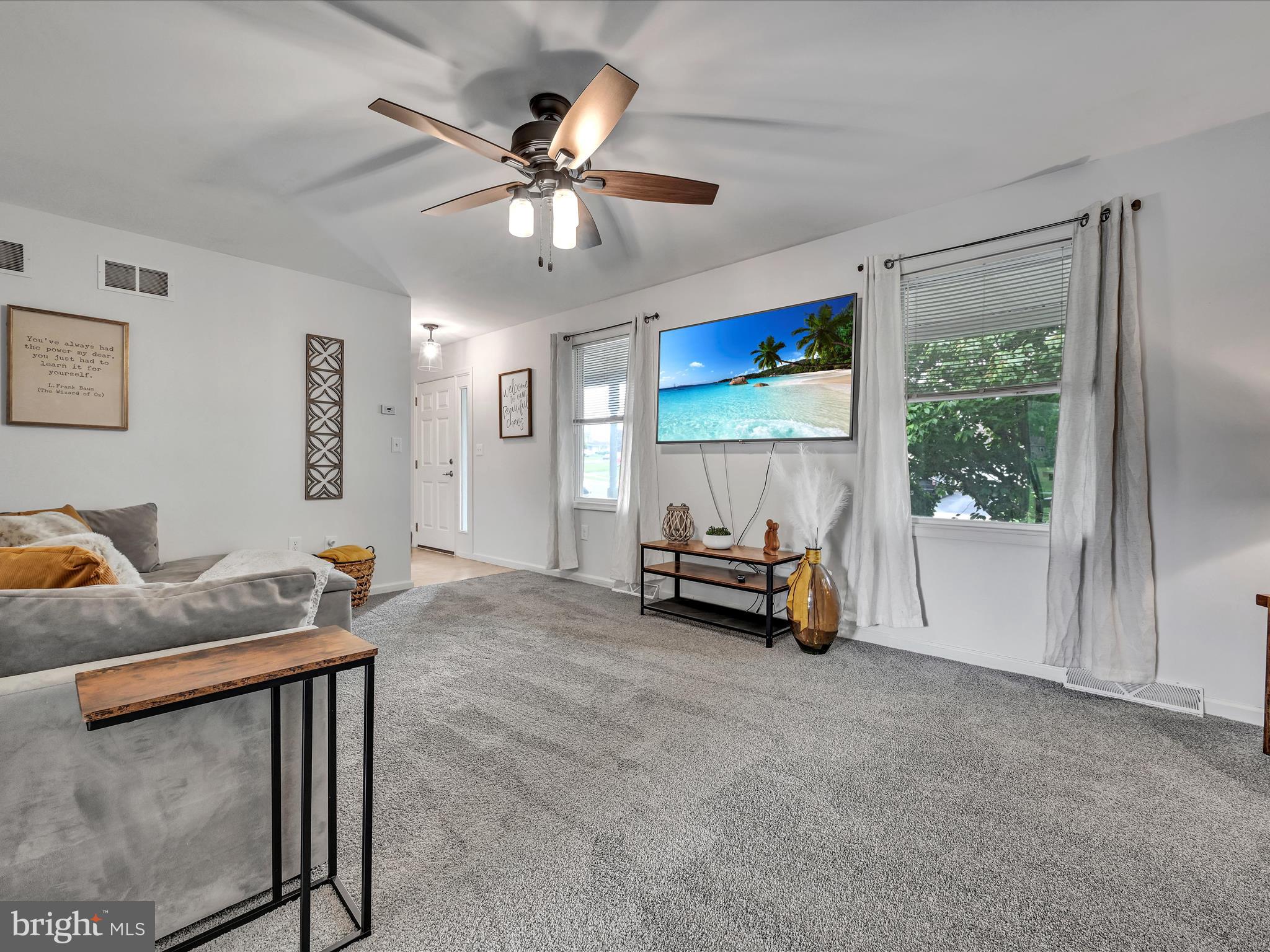 219 Sweetwater Ln