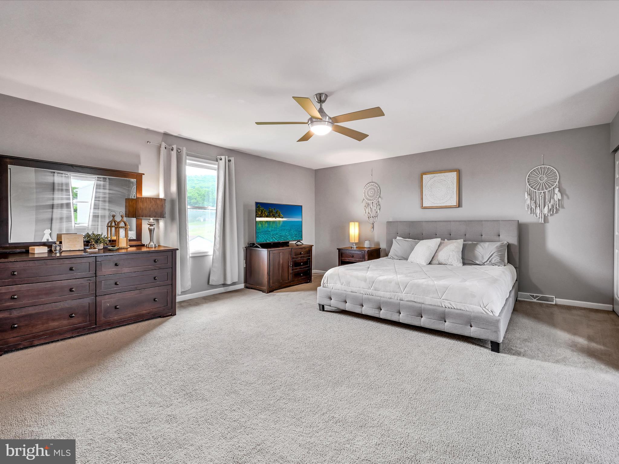 219 Sweetwater Ln