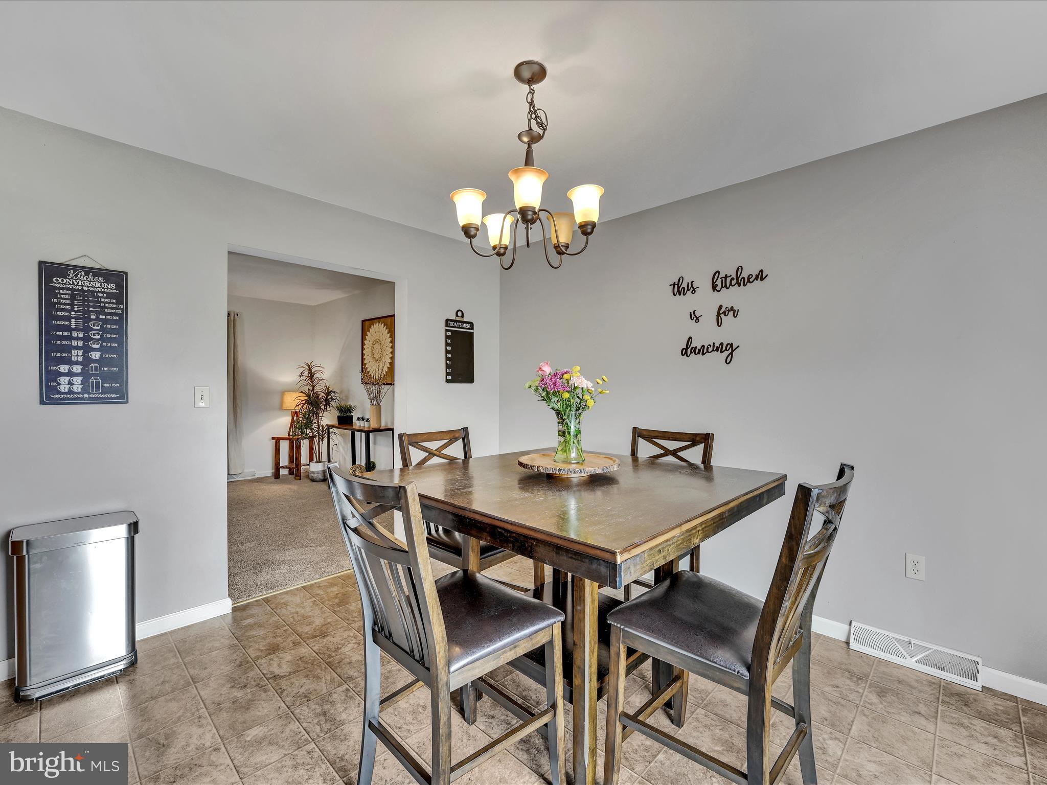 219 Sweetwater Ln