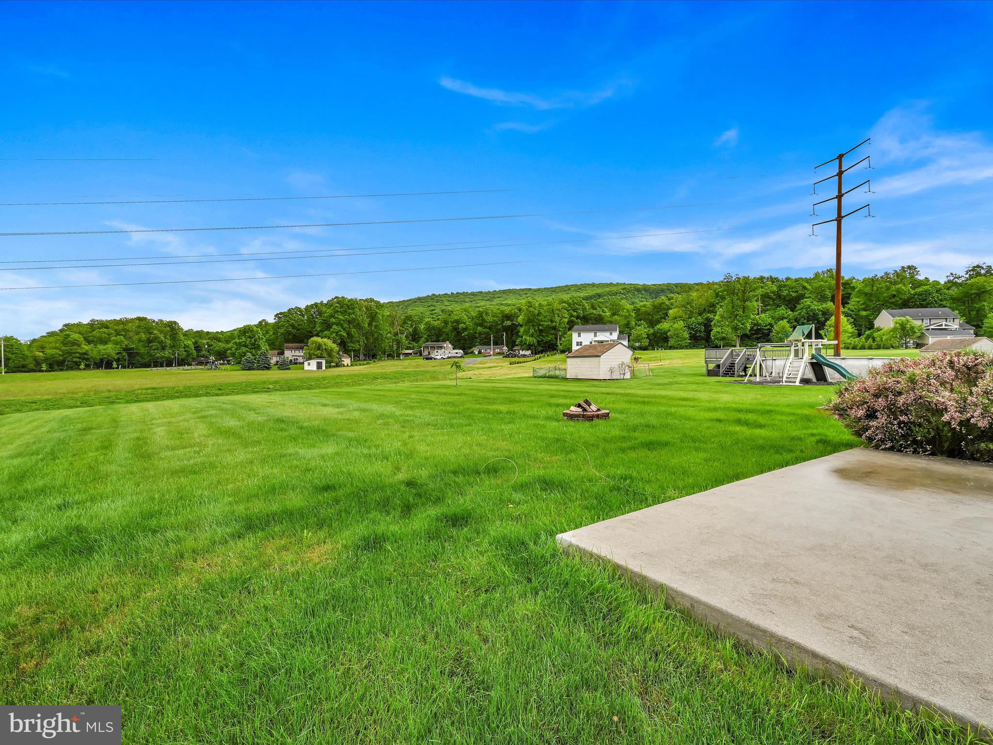 219 Sweetwater Ln