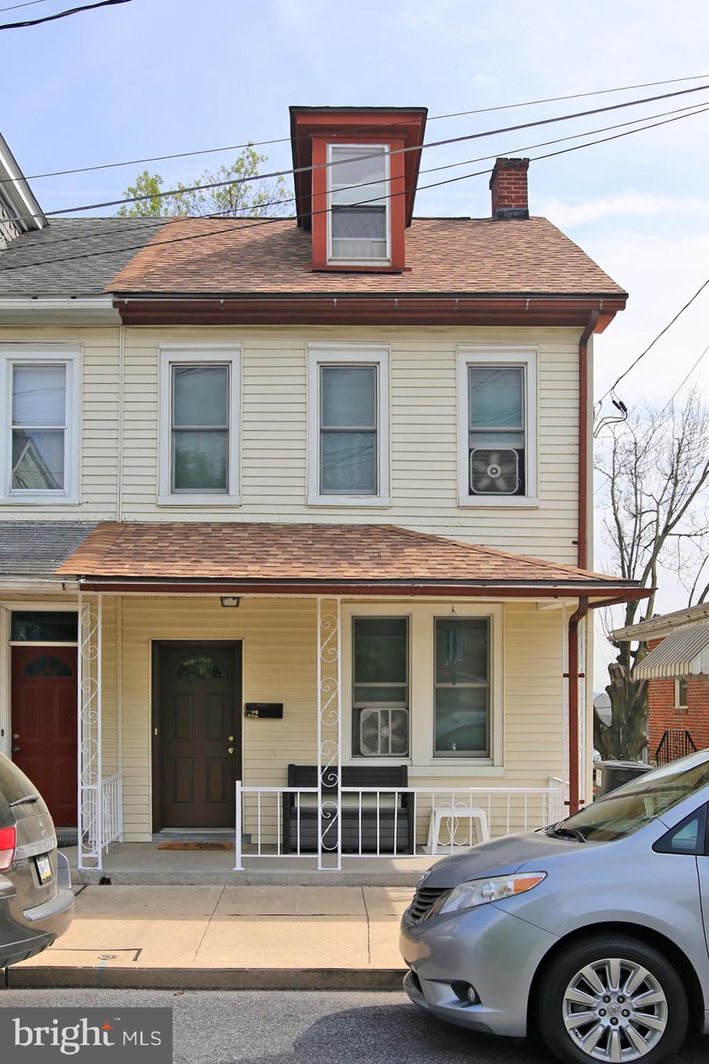 532 Hill St