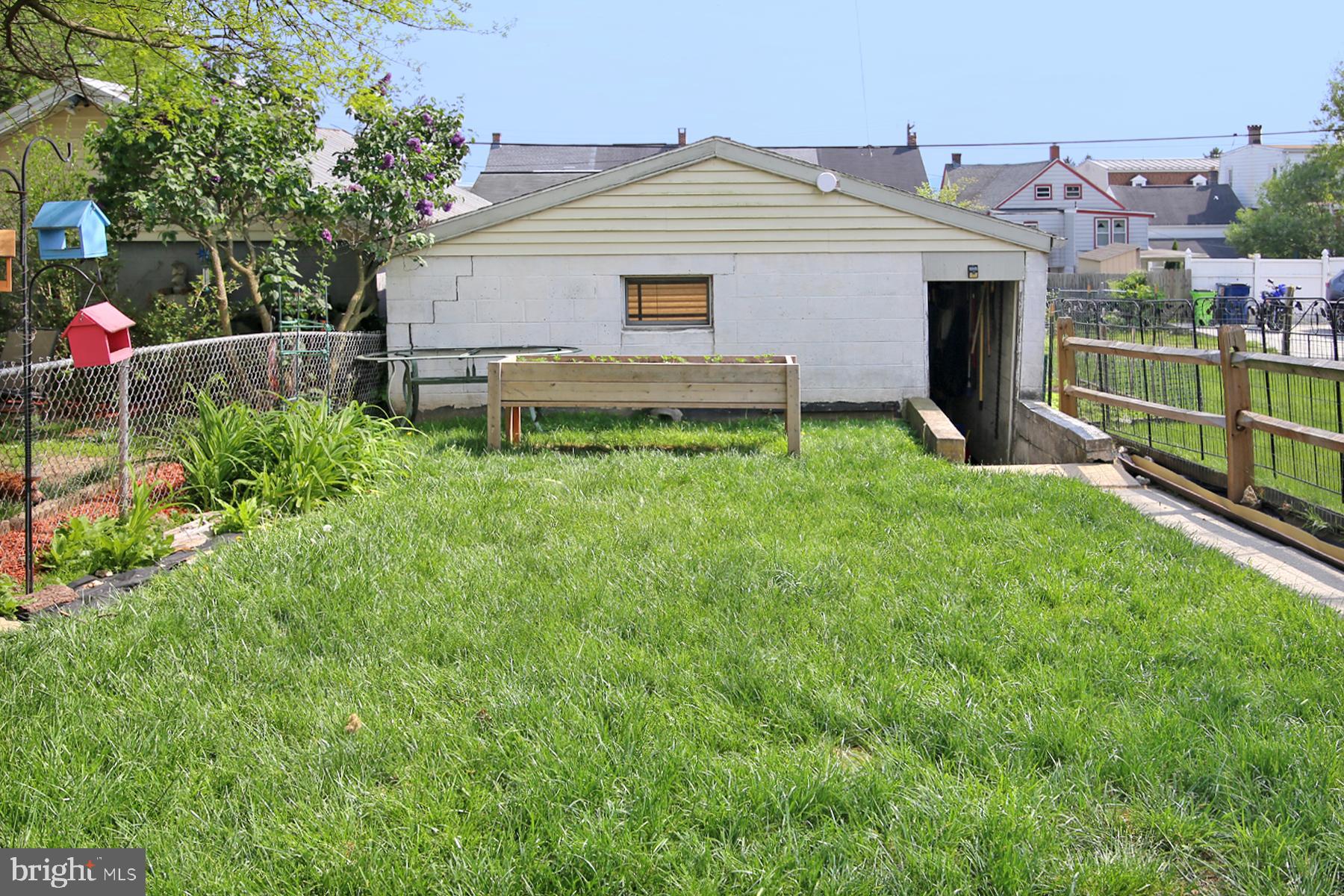 532 Hill St
