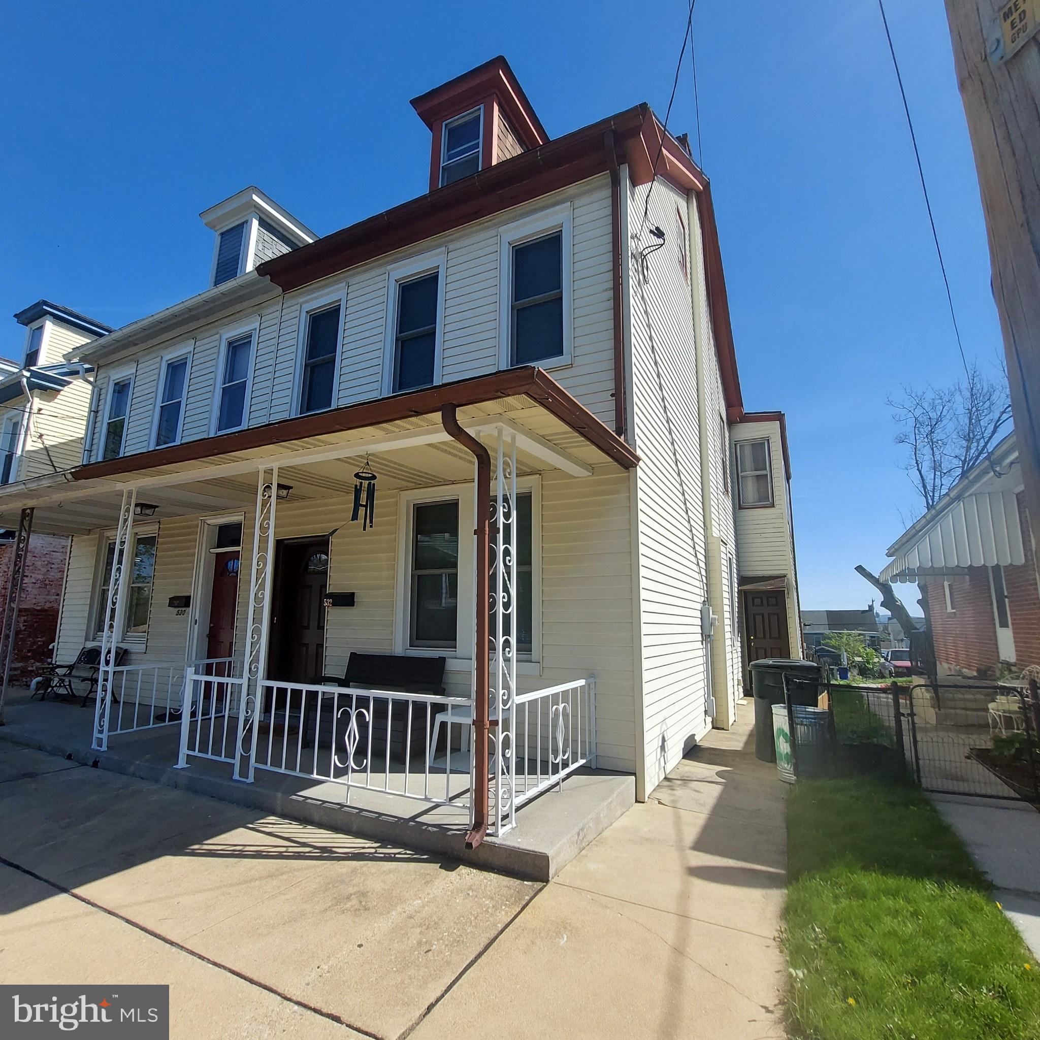 532 Hill St