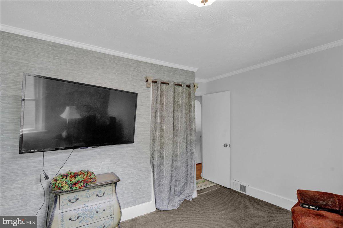 1319 Sandhill Rd