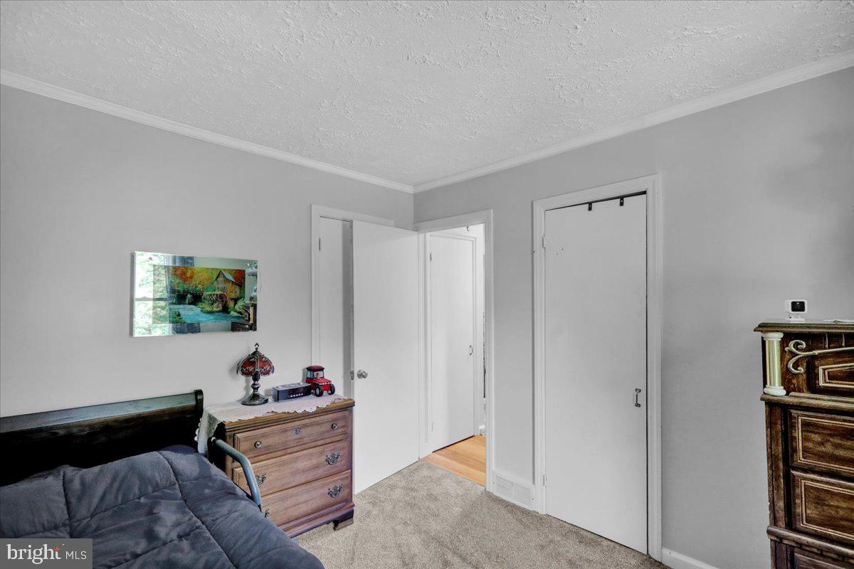 1319 Sandhill Rd
