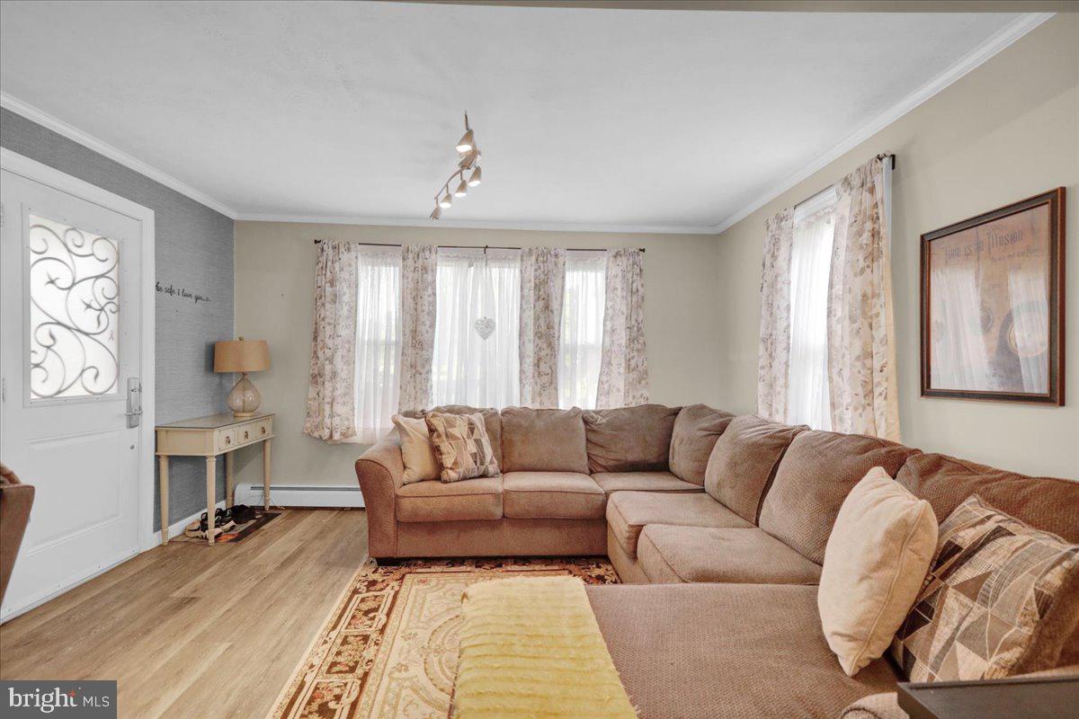 1319 Sandhill Rd
