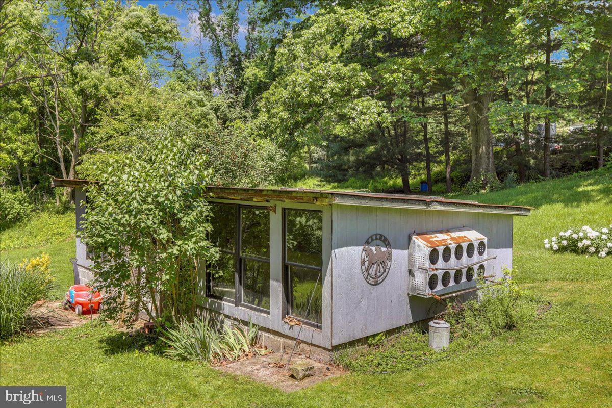 1319 Sandhill Rd