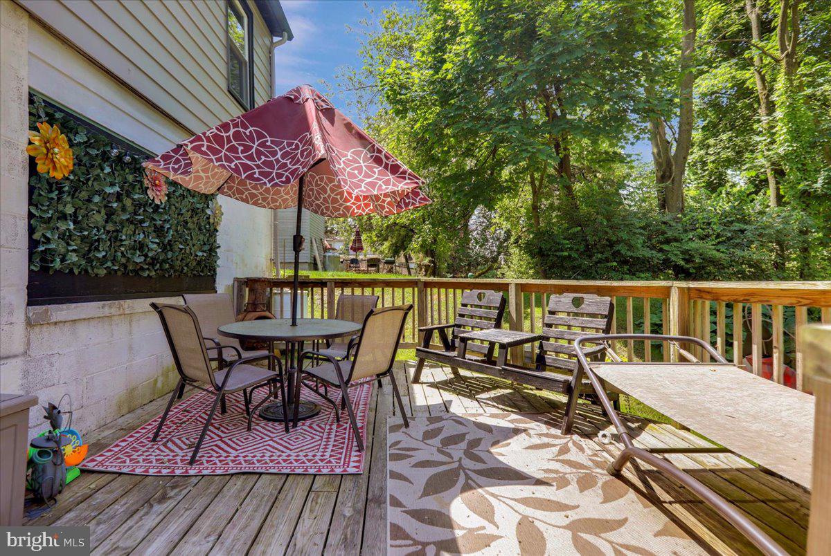 1319 Sandhill Rd