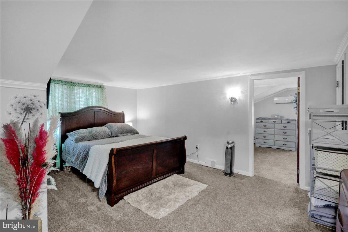1319 Sandhill Rd