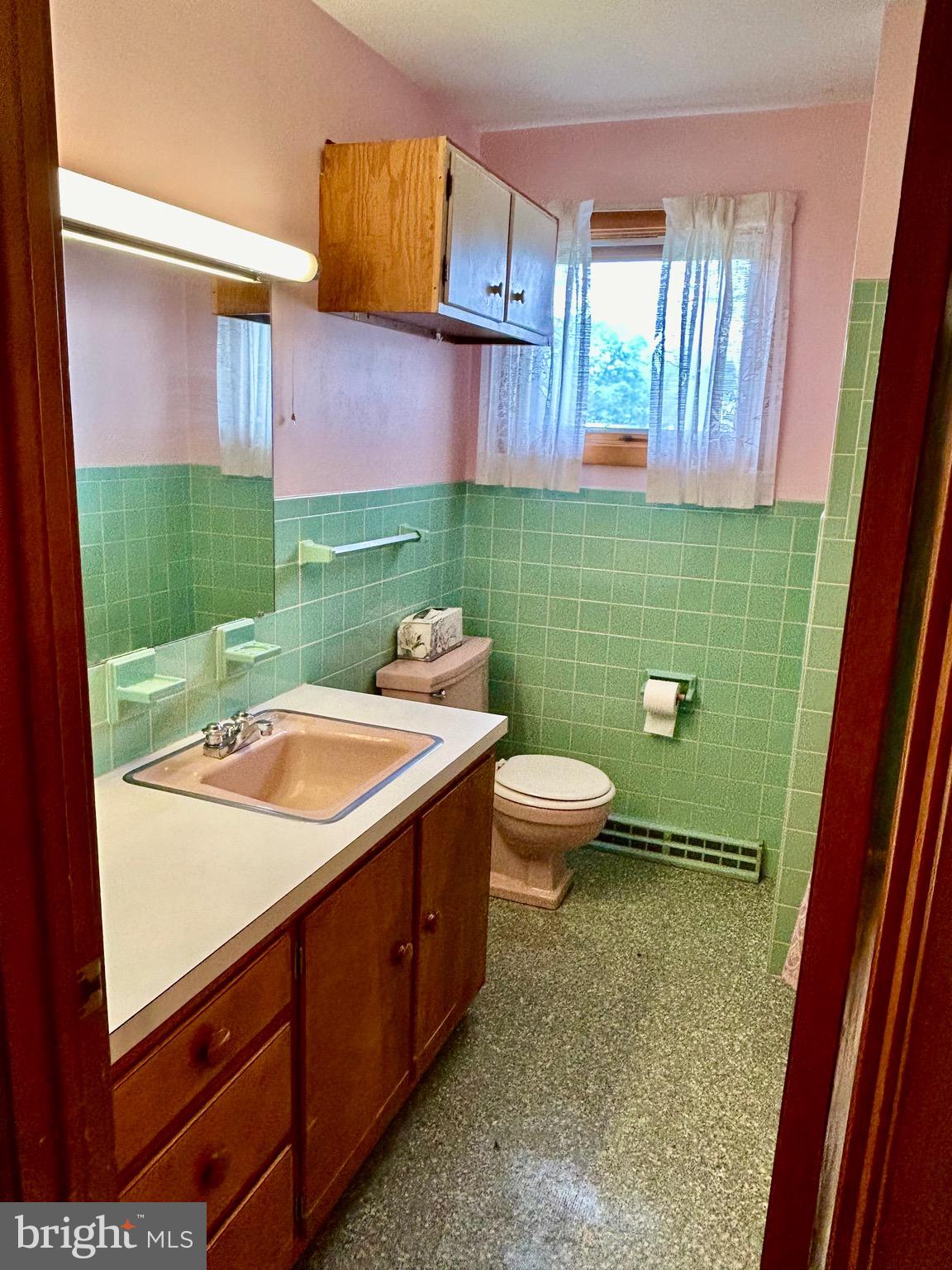 13 Endress Rd