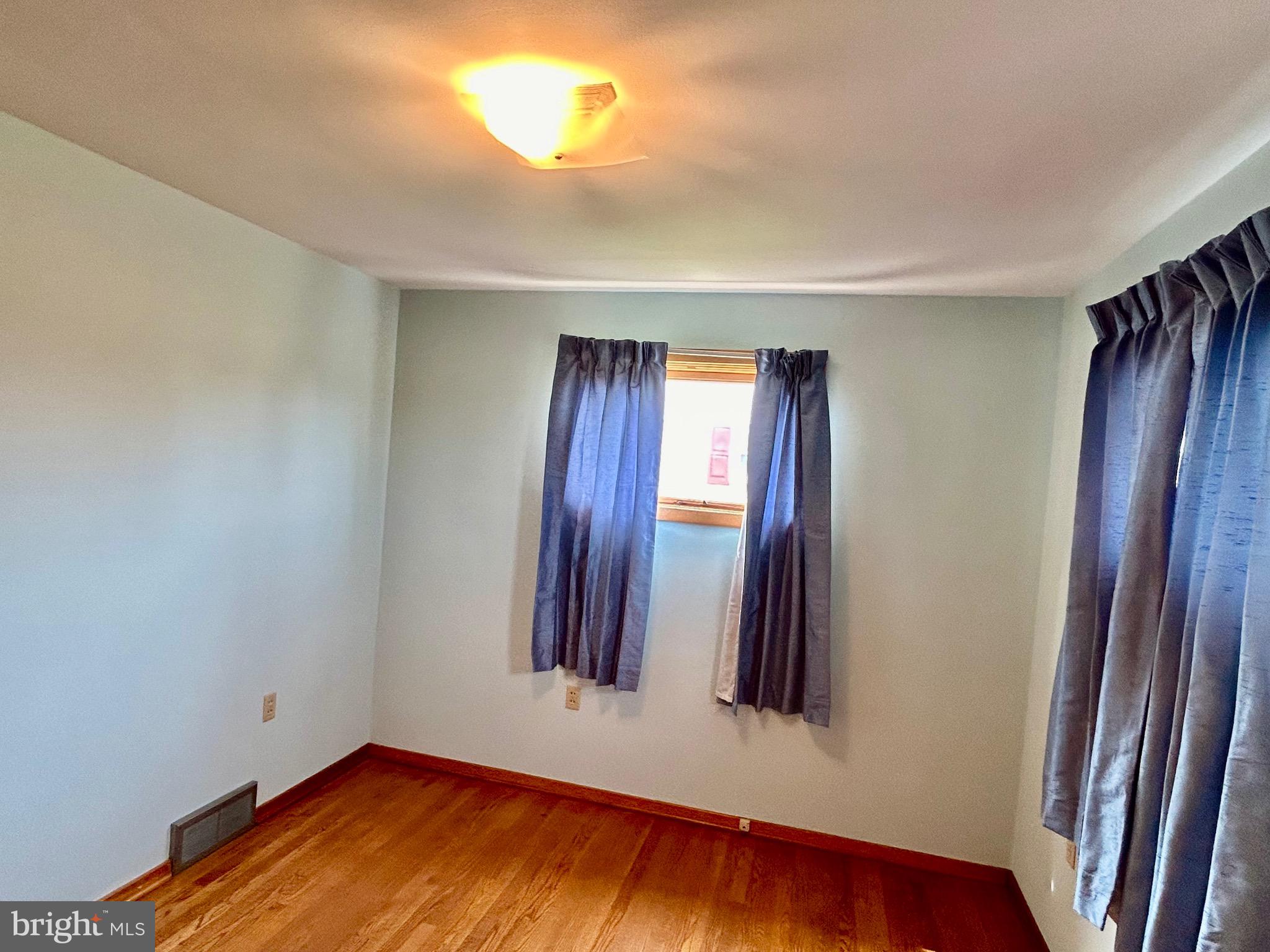 13 Endress Rd